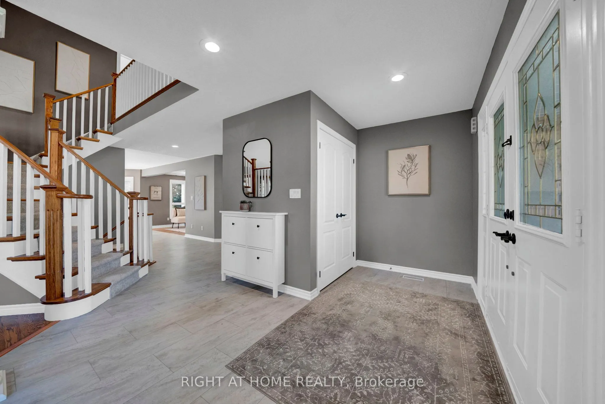889 Oberland Drive