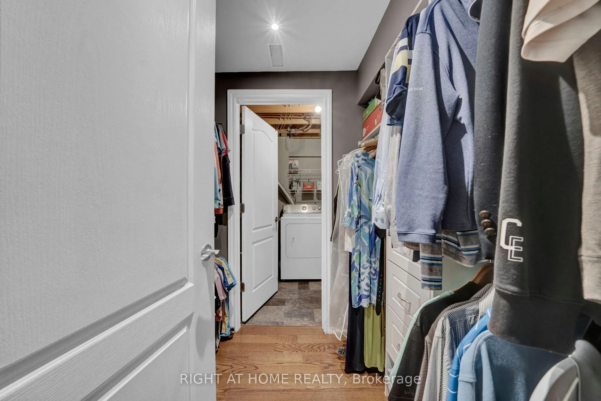 889 Oberland Drive