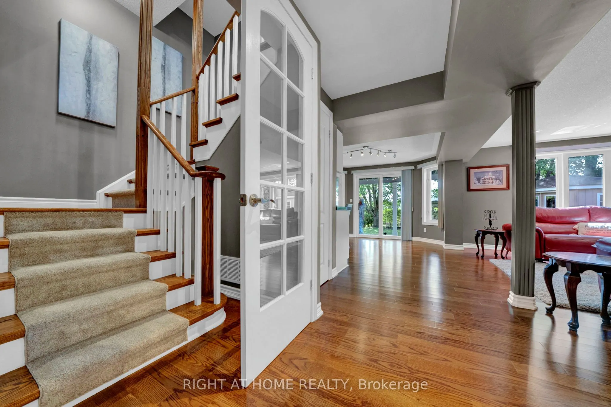 889 Oberland Drive