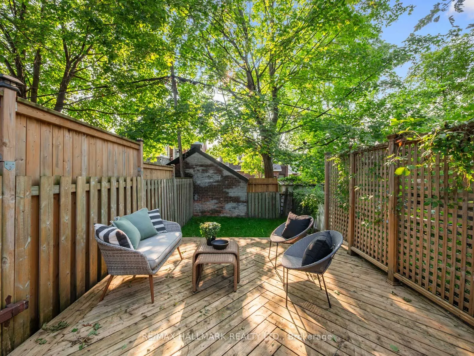 92 Moberly Avenue