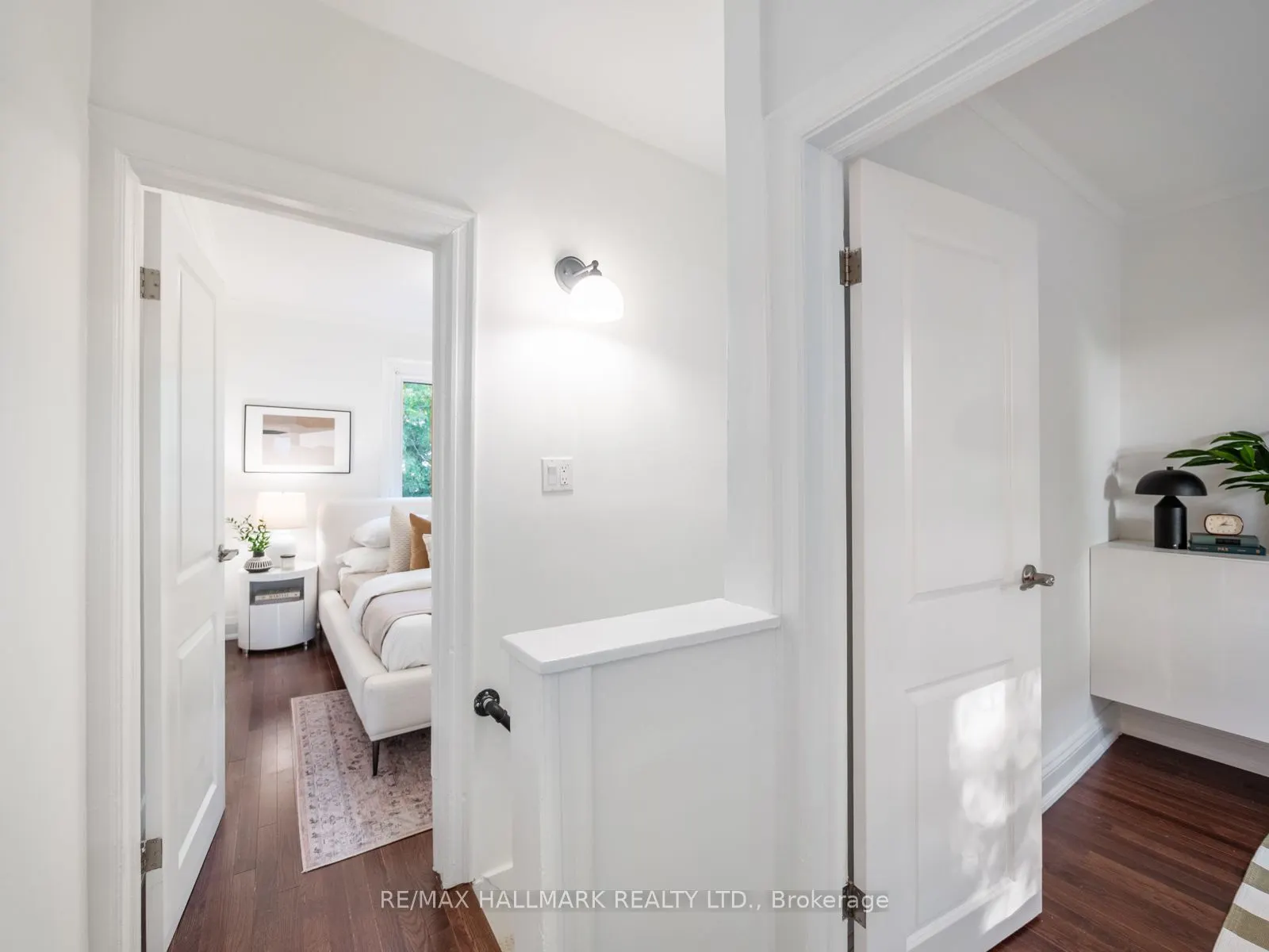 92 Moberly Avenue