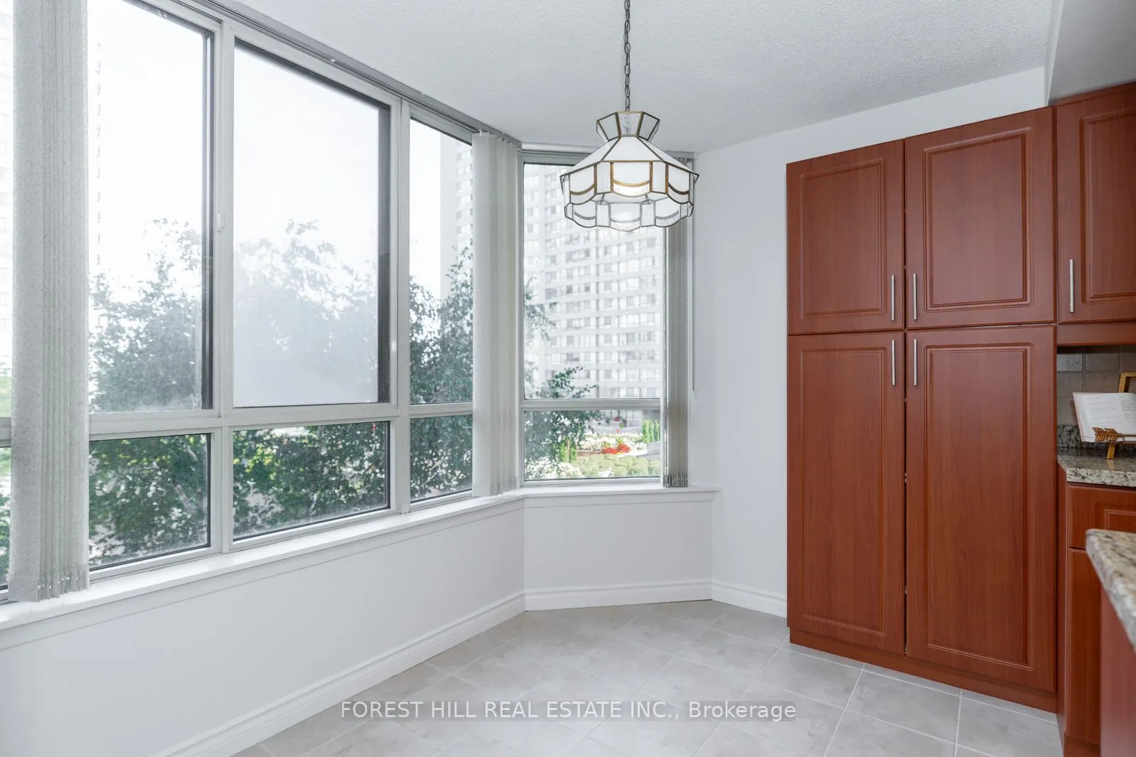 225 Bamburgh Circle, #303