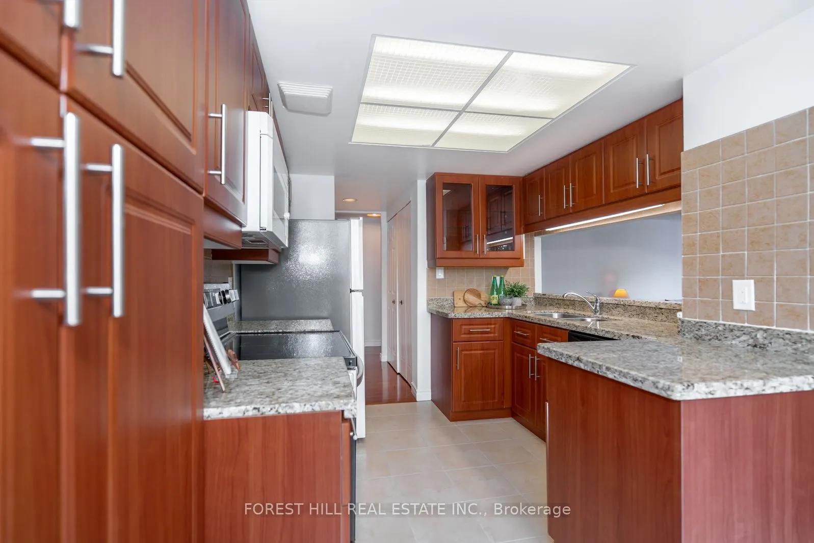 225 Bamburgh Circle, #303