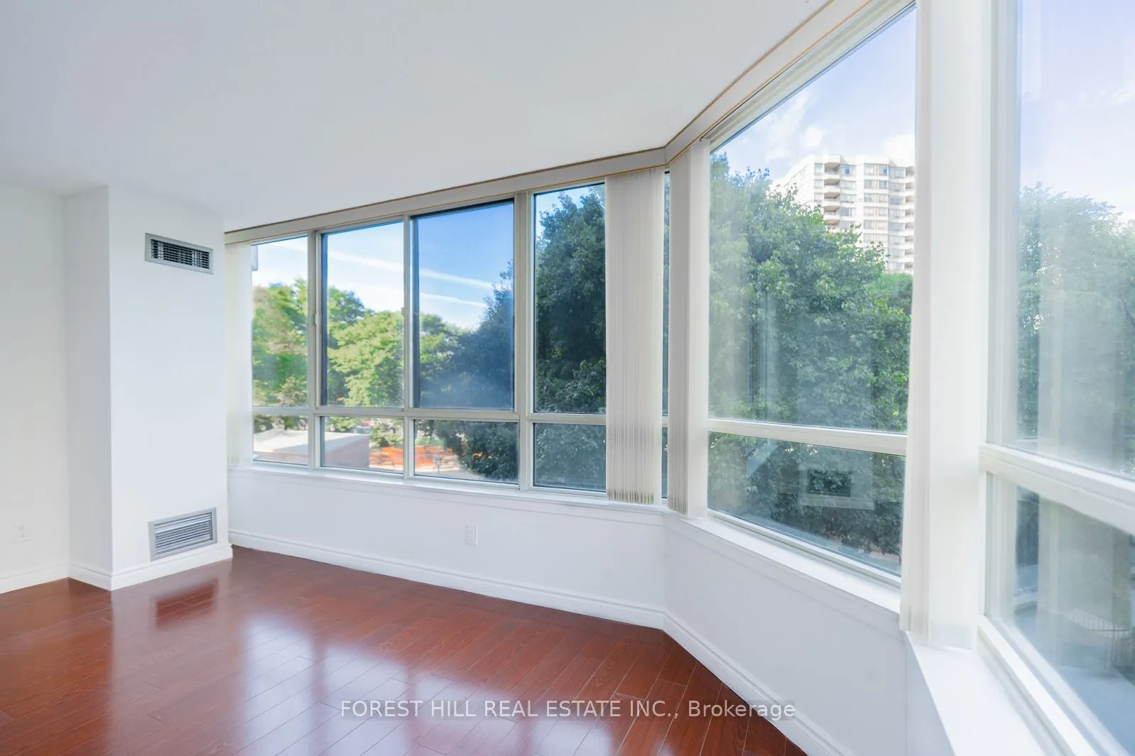 225 Bamburgh Circle, #303