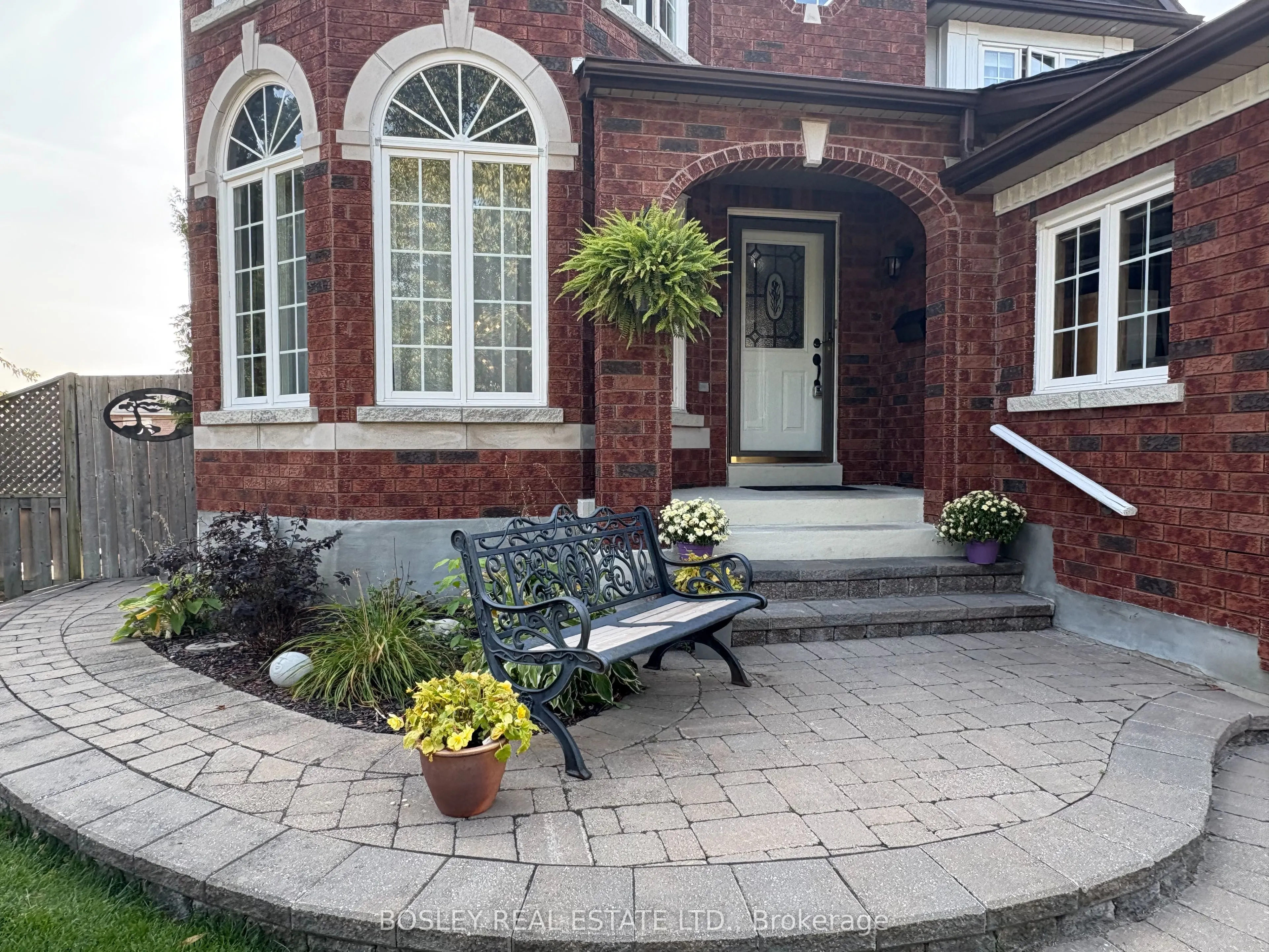 29 Mortimer Crescent