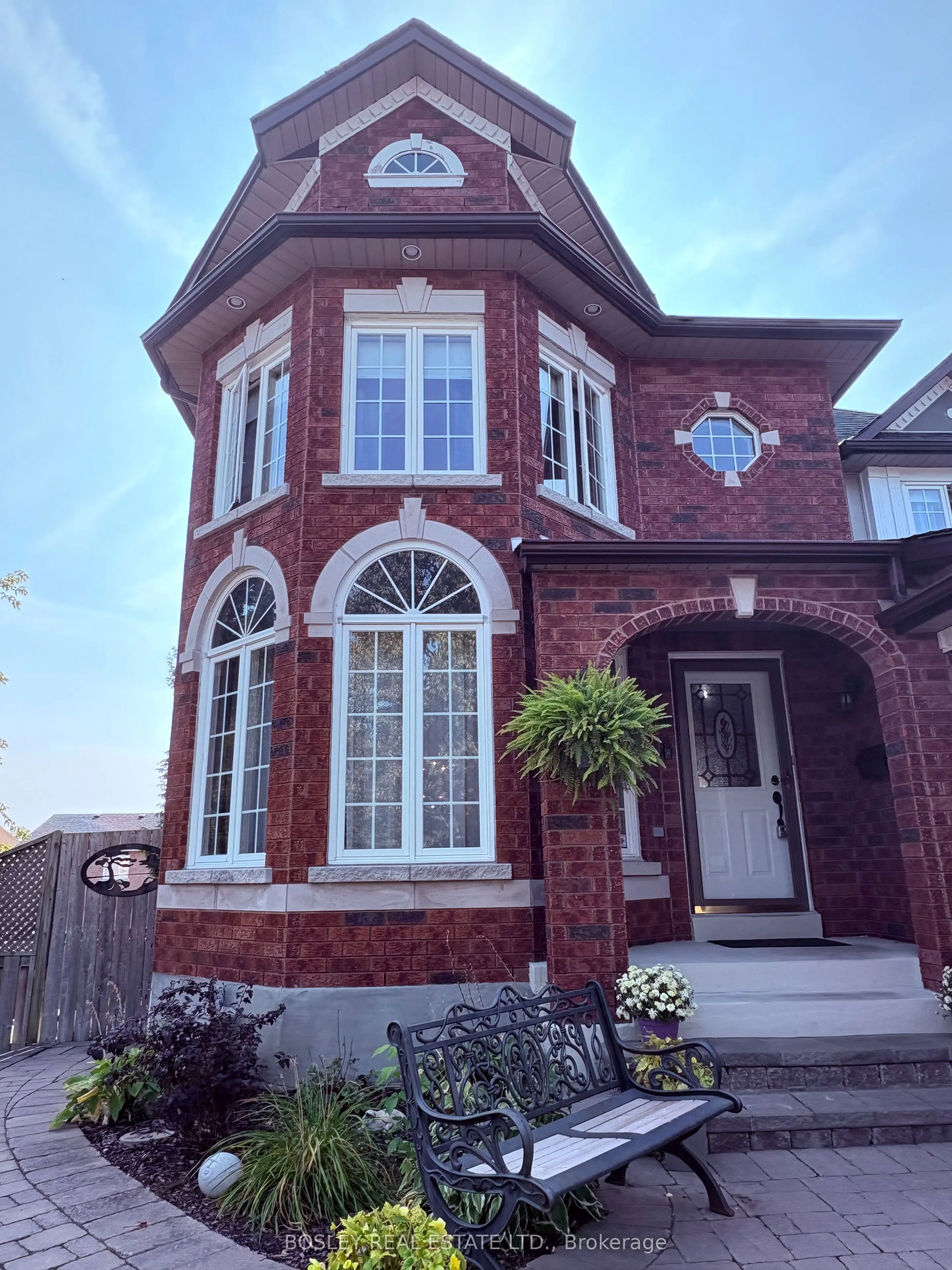 29 Mortimer Crescent