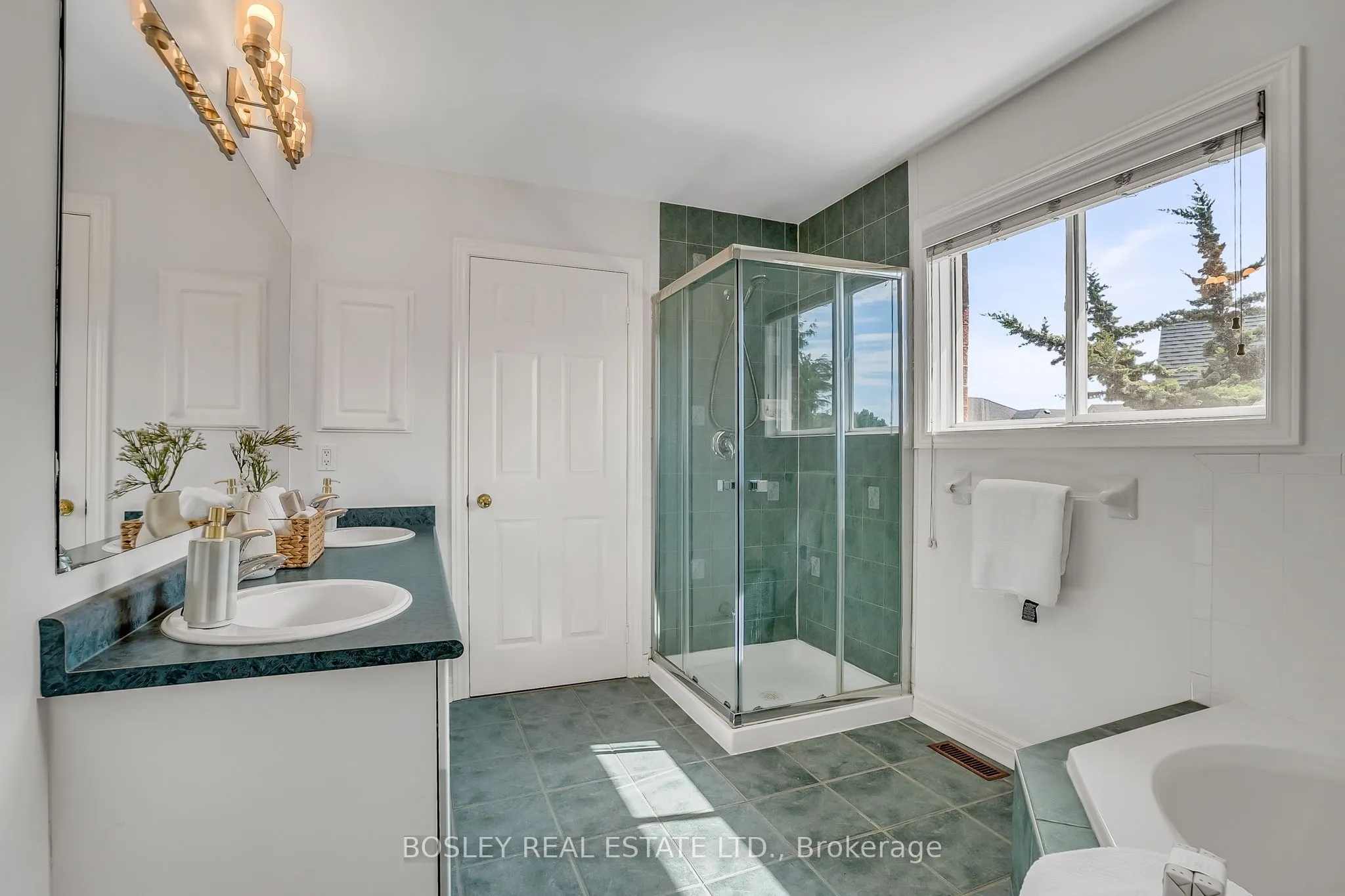 29 Mortimer Crescent