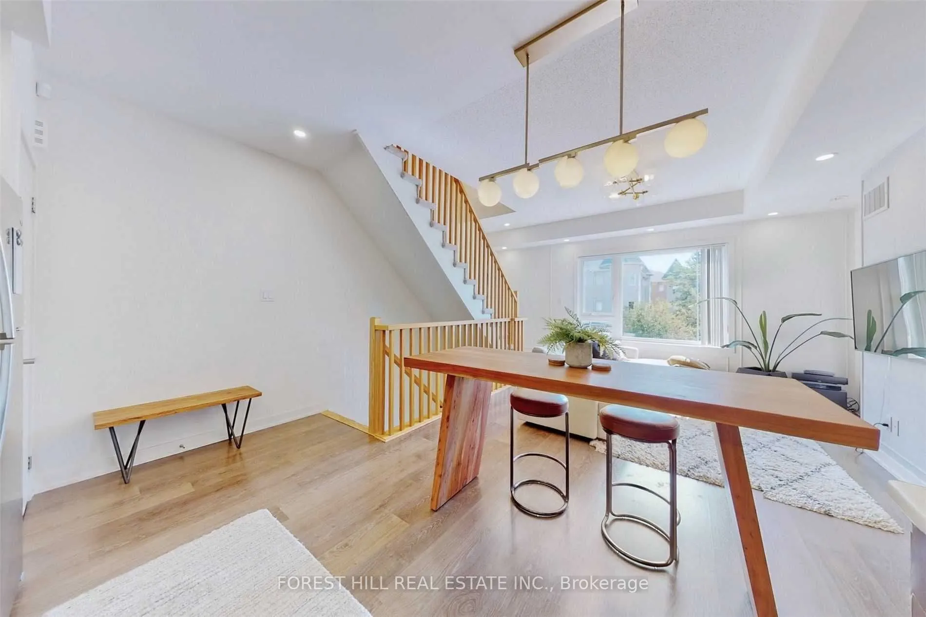 60 Orchid Place, #TH-2