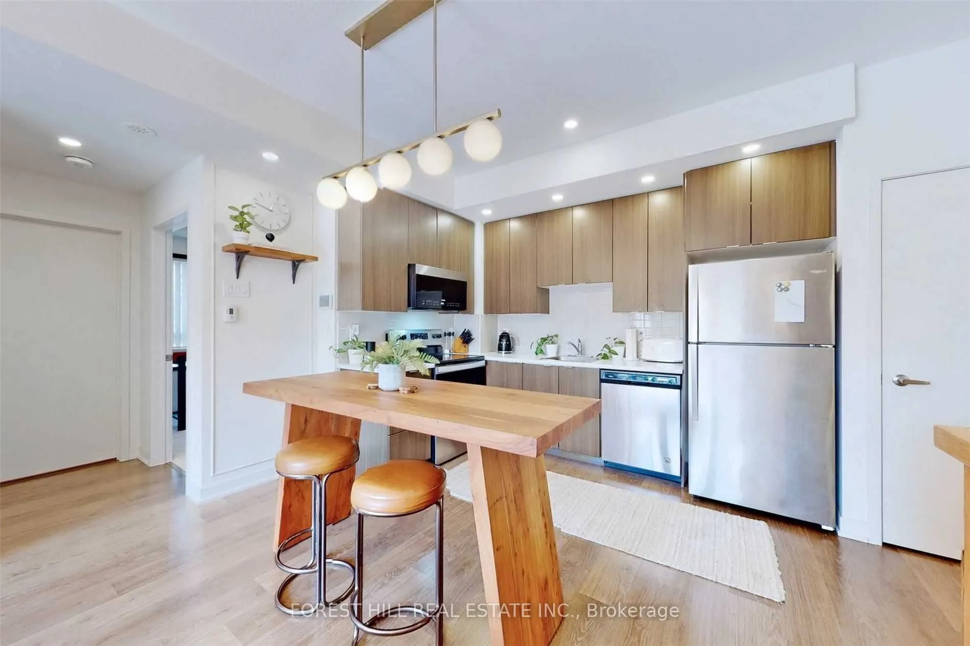 60 Orchid Place, #TH-2