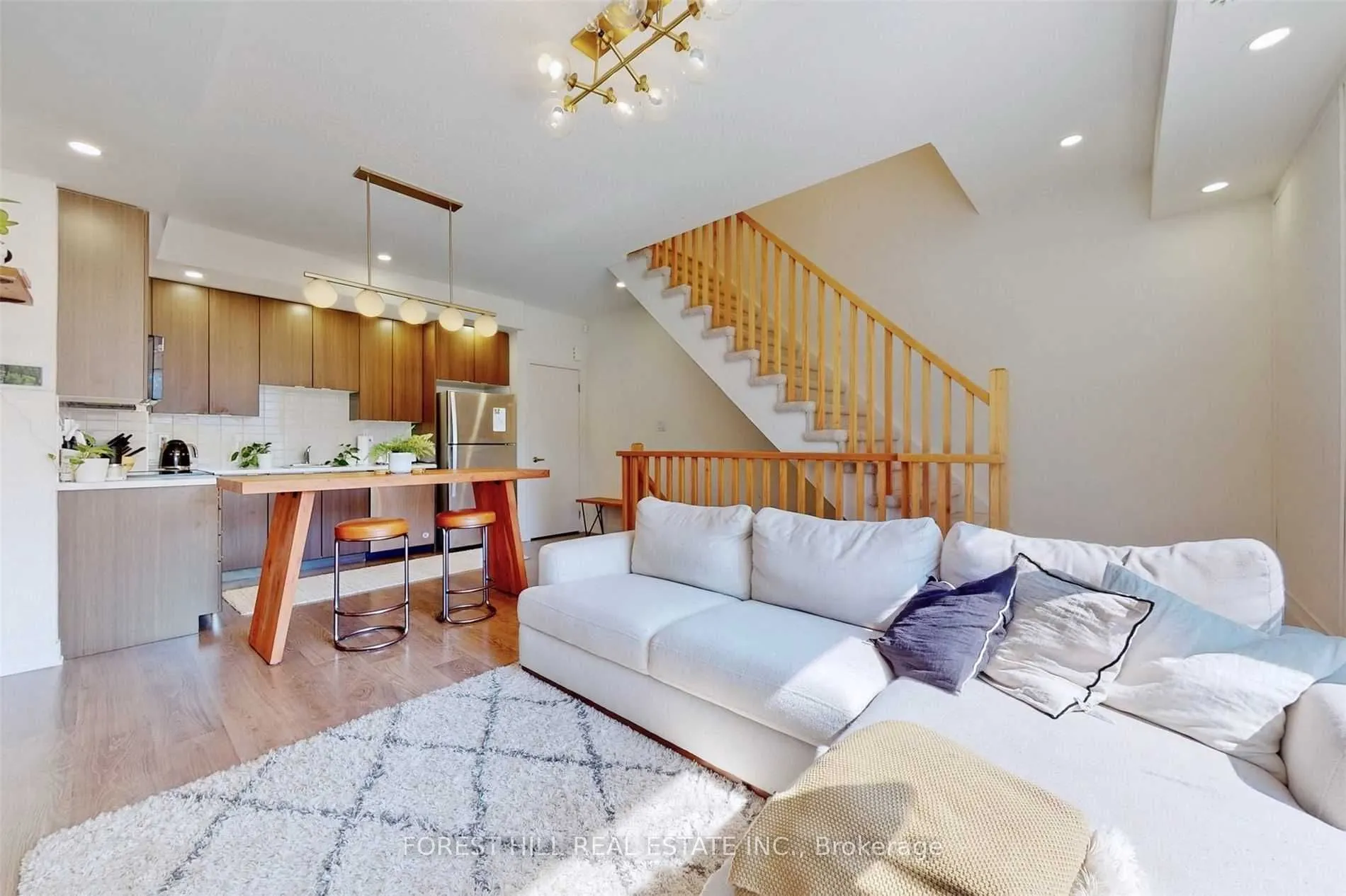 60 Orchid Place, #TH-2
