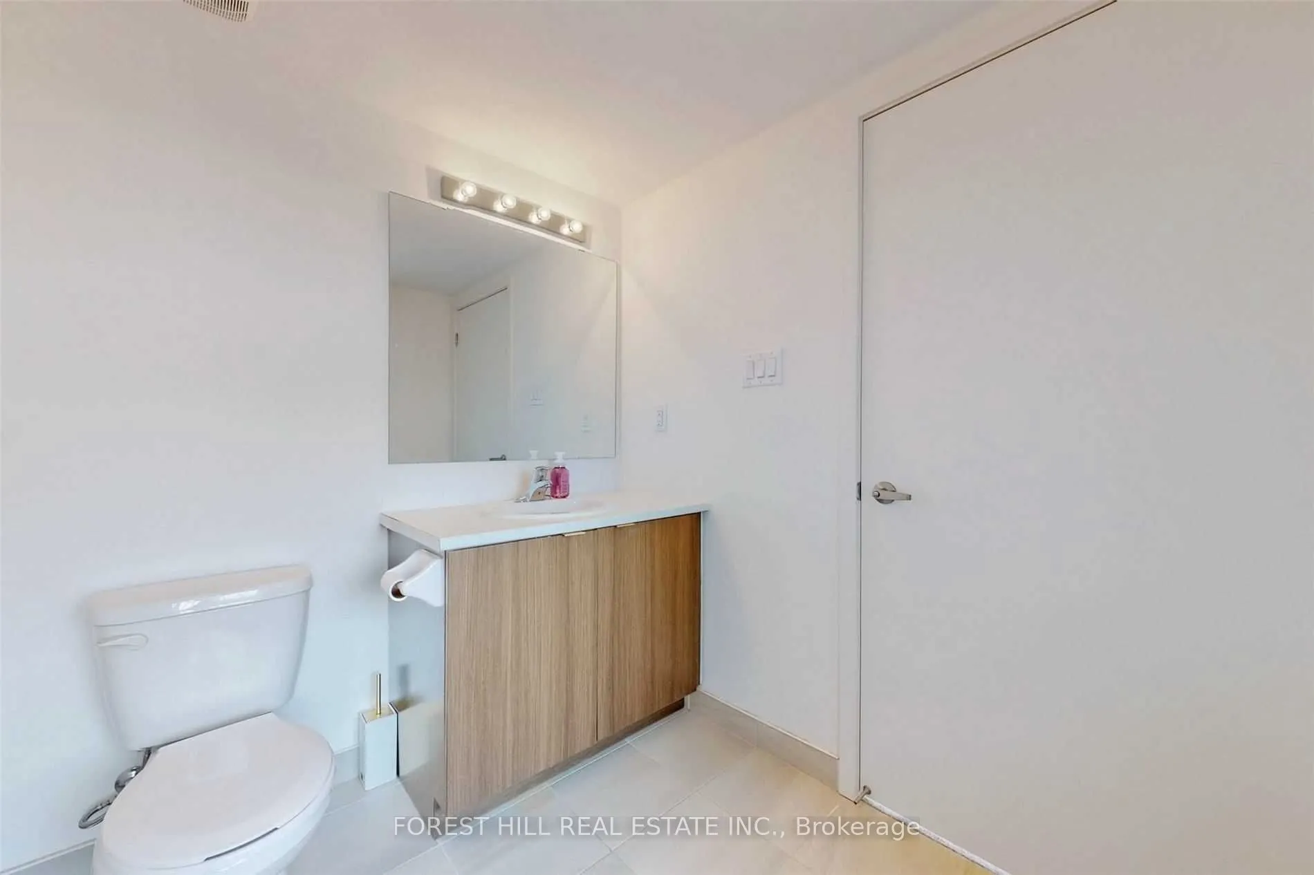 60 Orchid Place, #TH-2