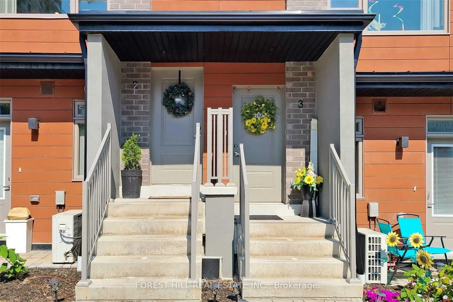 60 Orchid Place, #TH-2