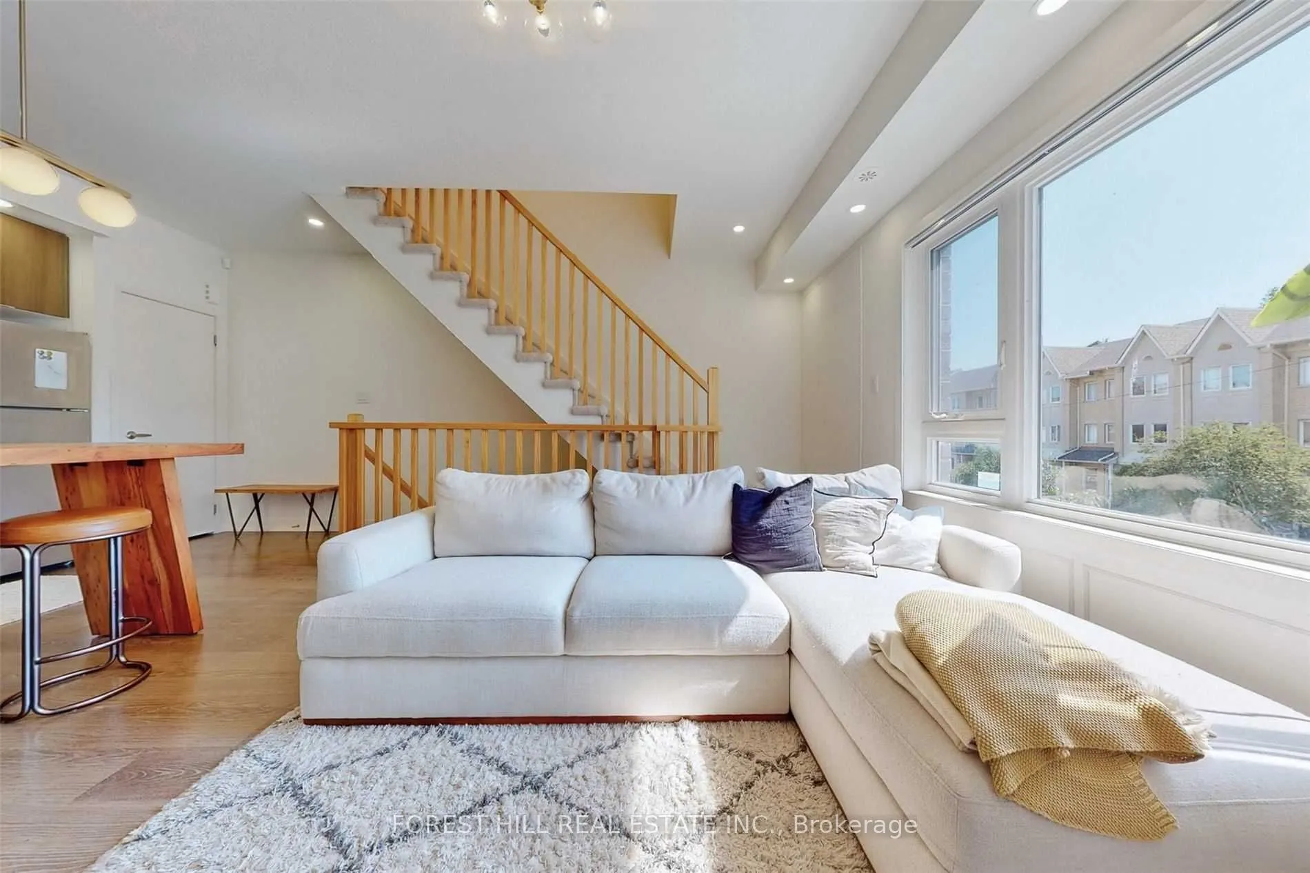60 Orchid Place, #TH-2