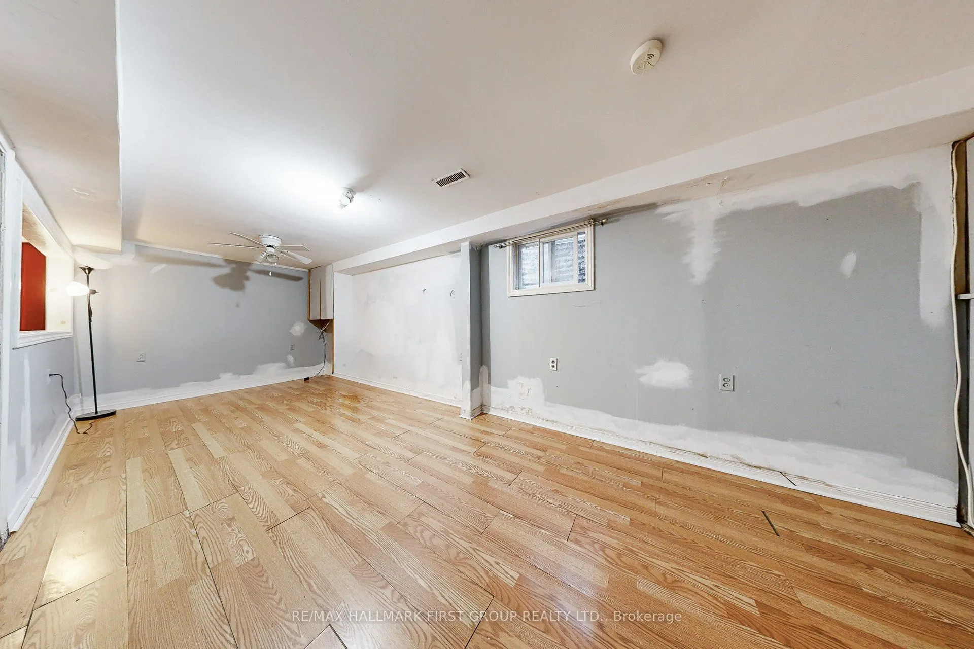 1119 Valley Court