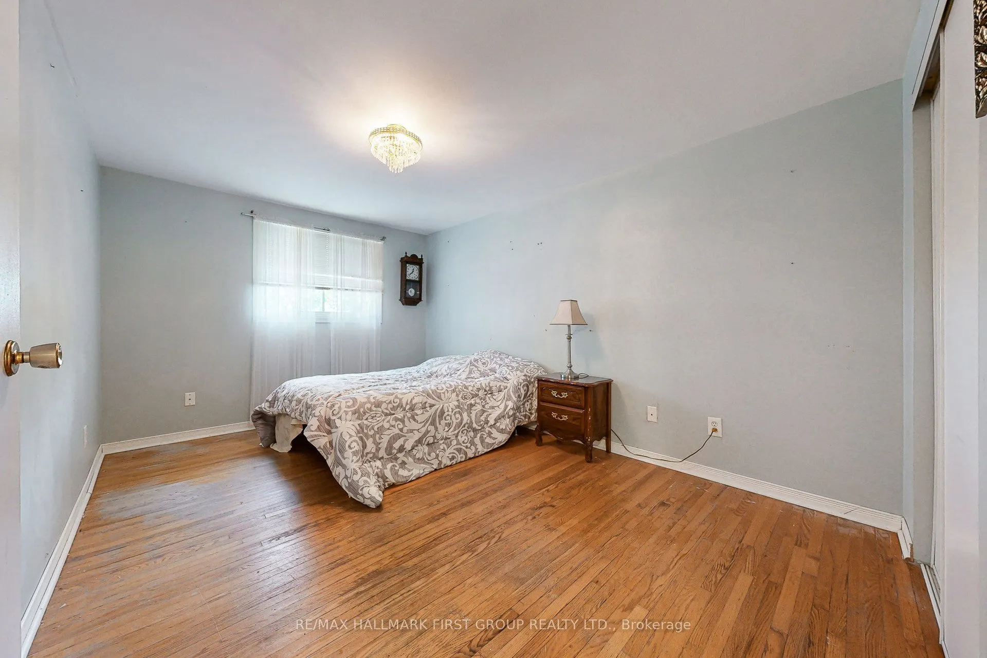 1119 Valley Court