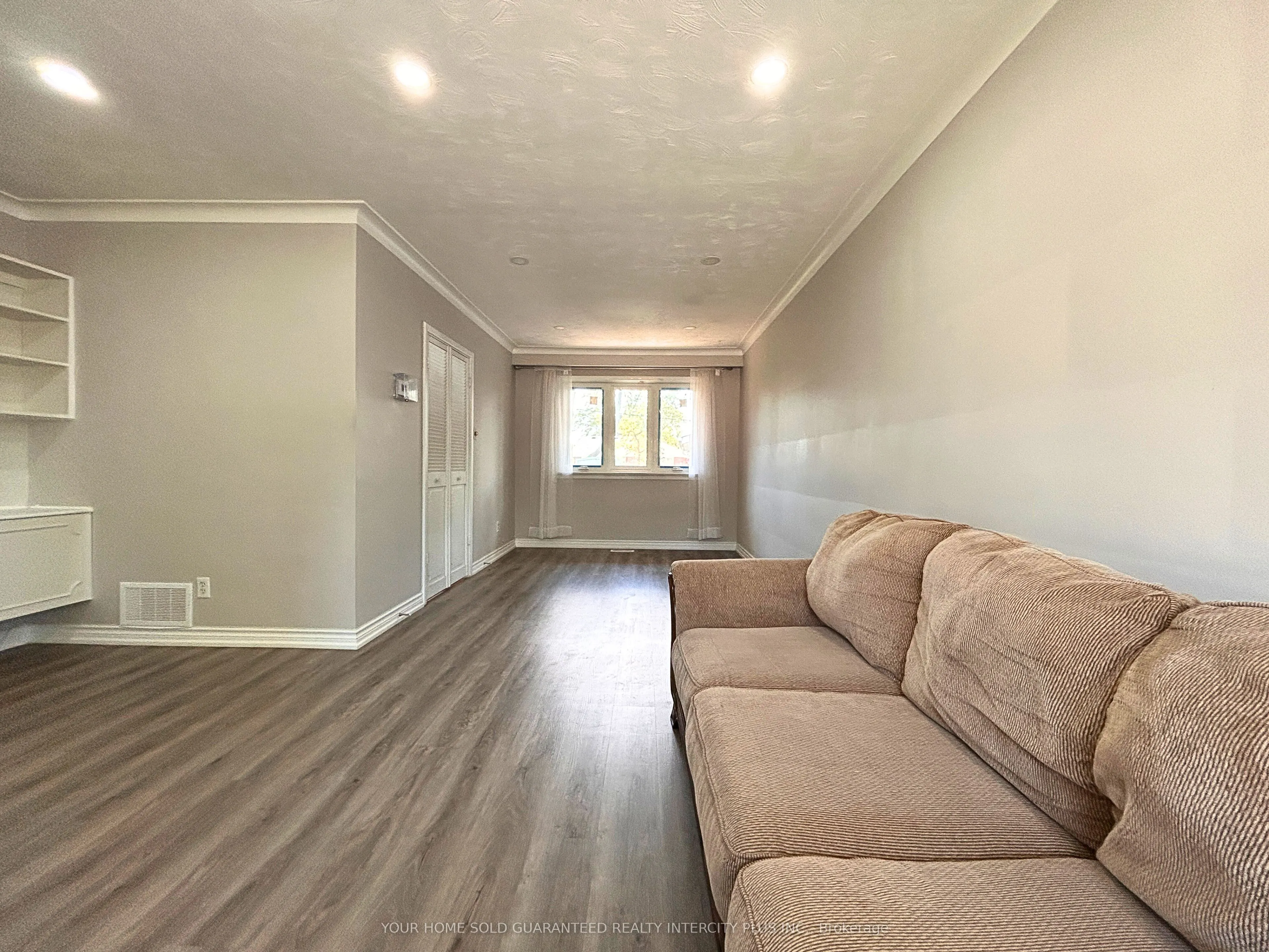 3 Heatherington Drive, #MAIN FLOOR