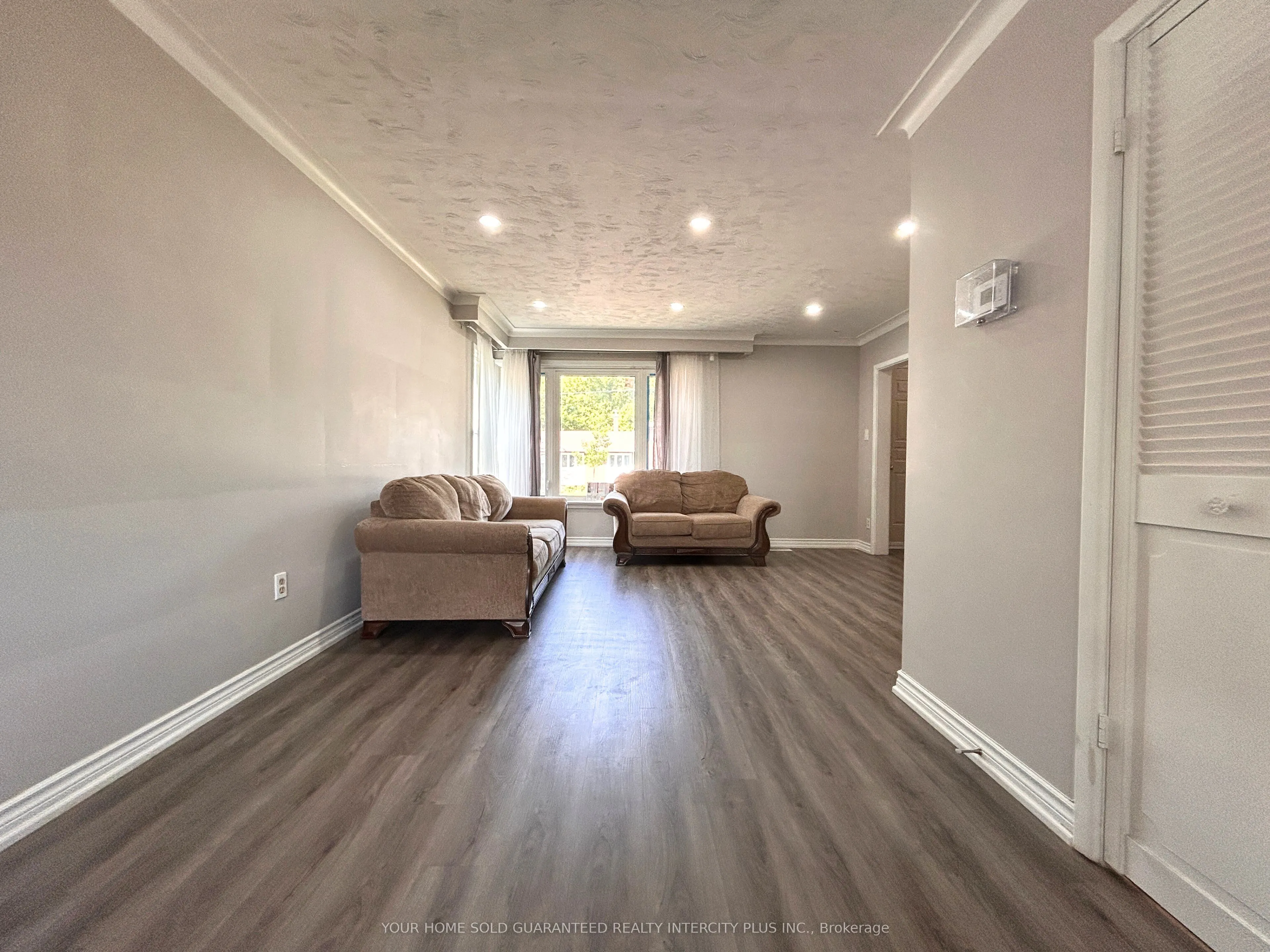 3 Heatherington Drive, #MAIN FLOOR