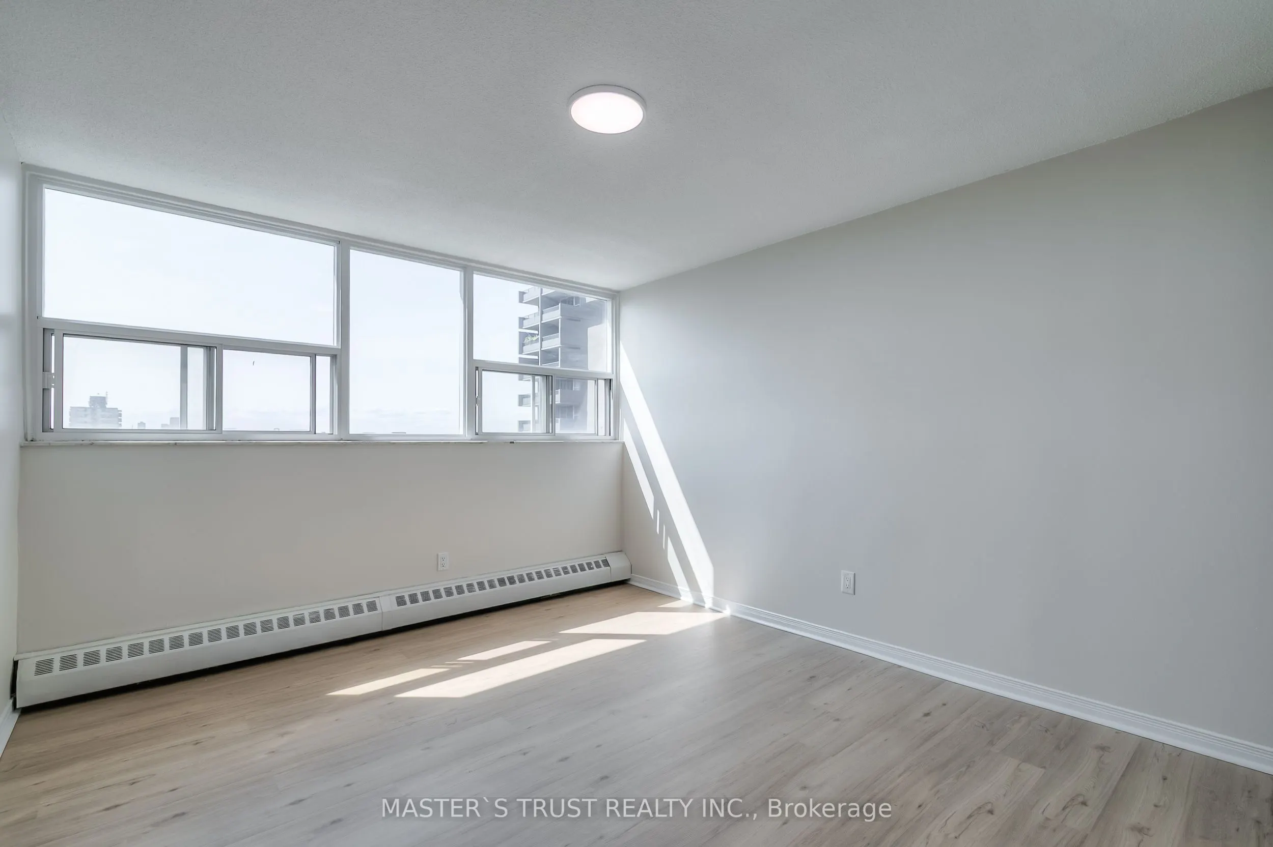 4101 Sheppard Avenue E, #1408