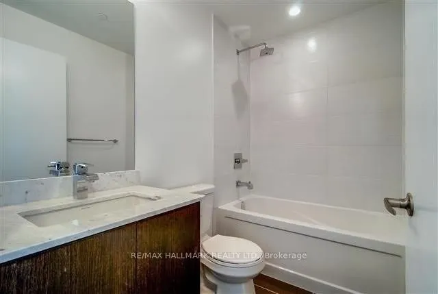 2055 Danforth Avenue, #208
