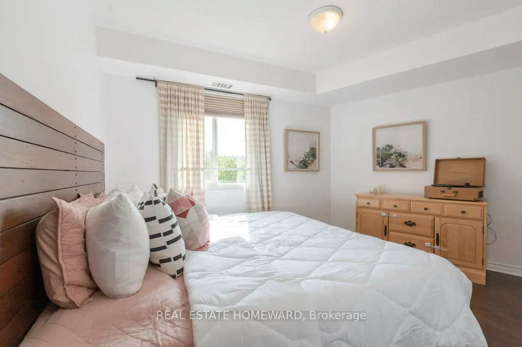 684 Warden Avenue, #302