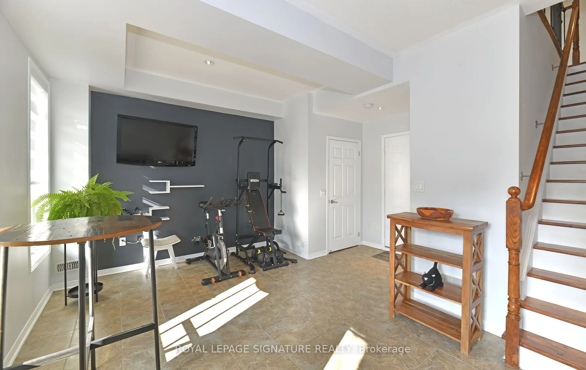 116 Harbourside Drive