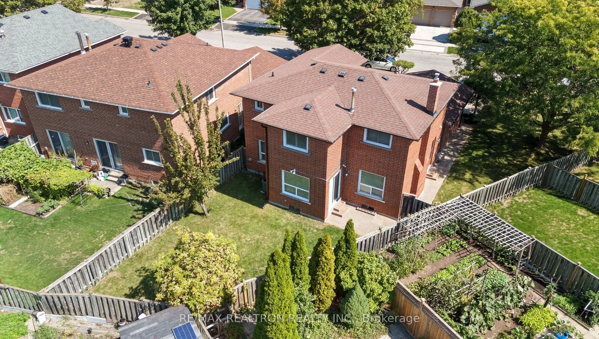 83 Fieldside Drive