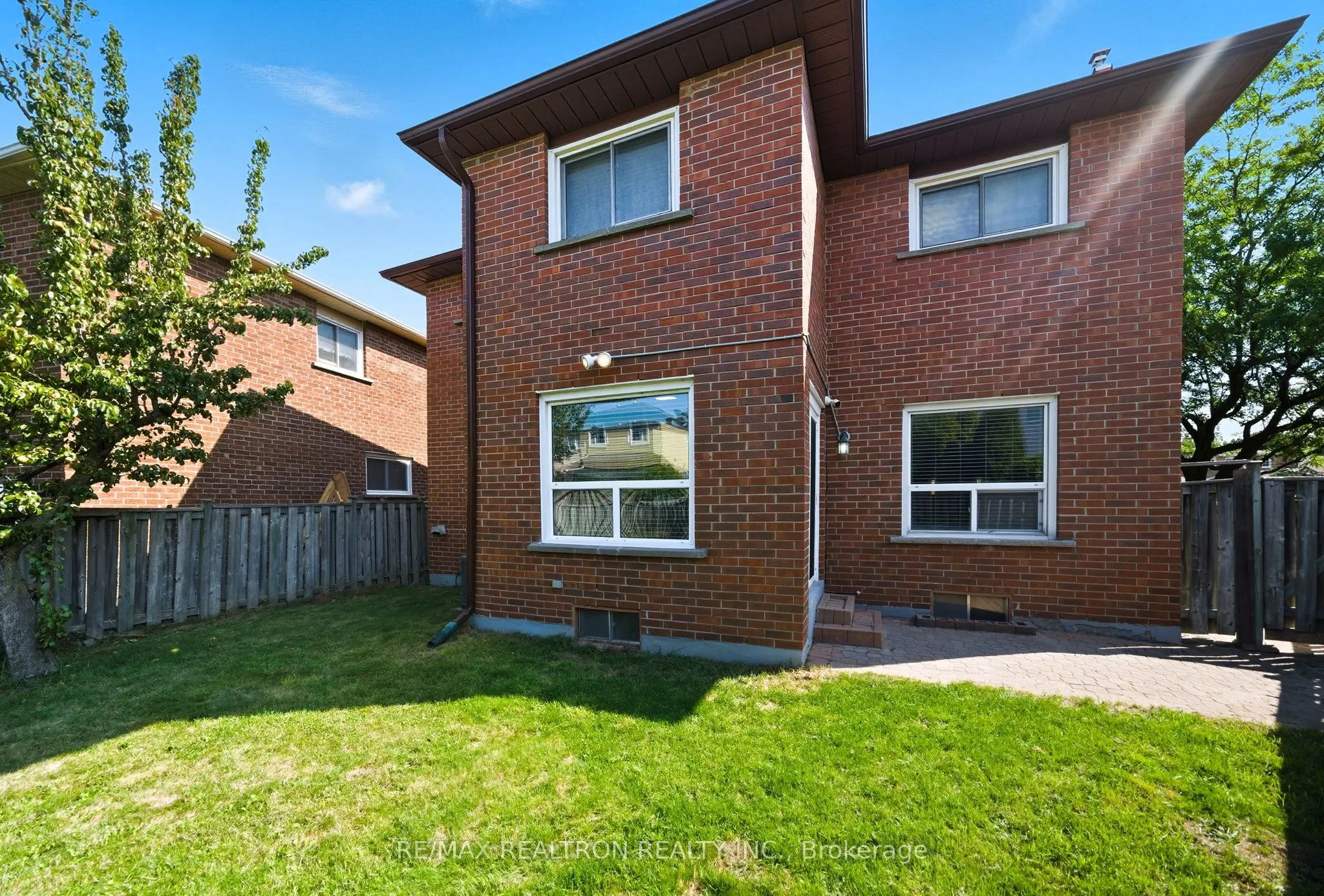 83 Fieldside Drive