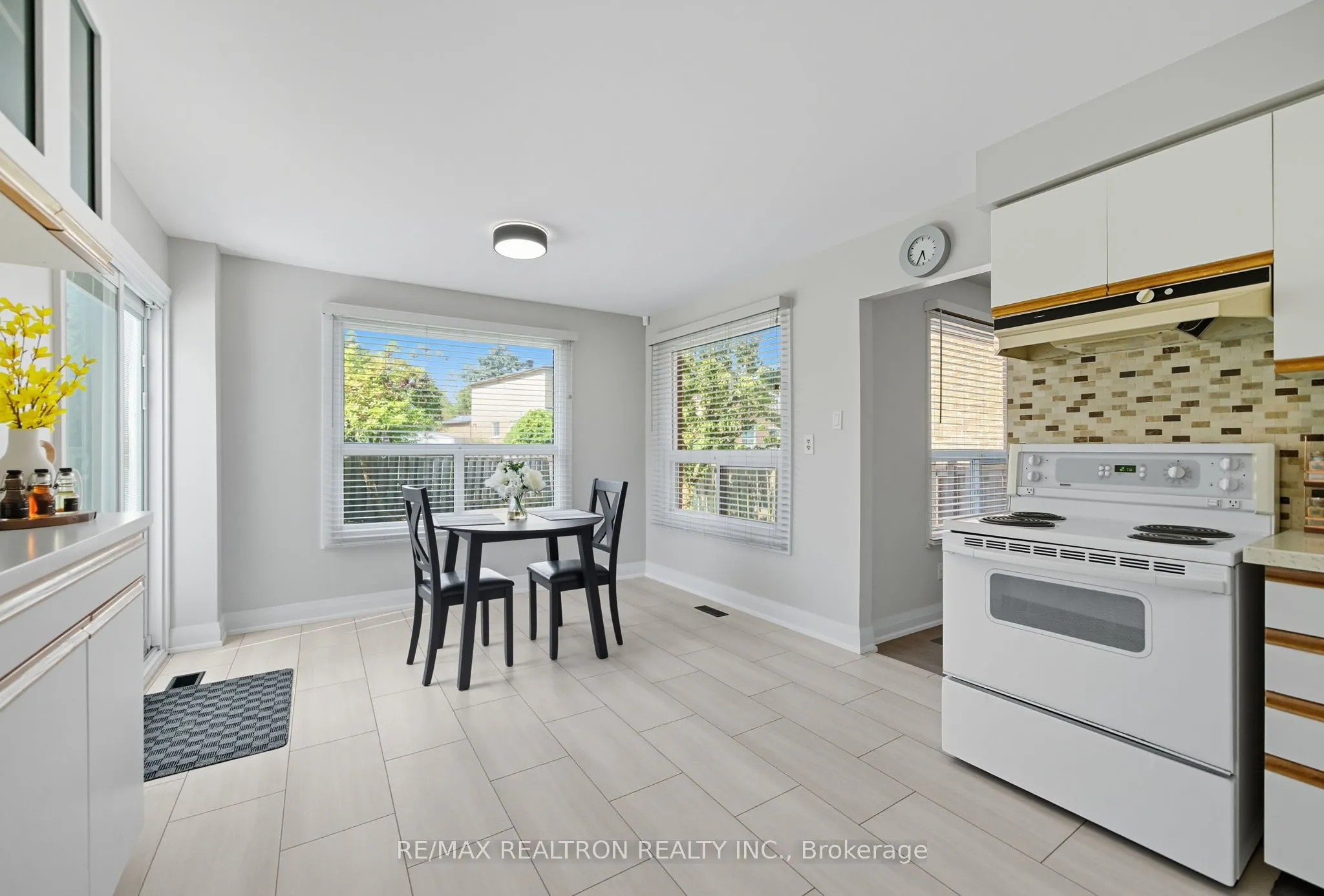 83 Fieldside Drive