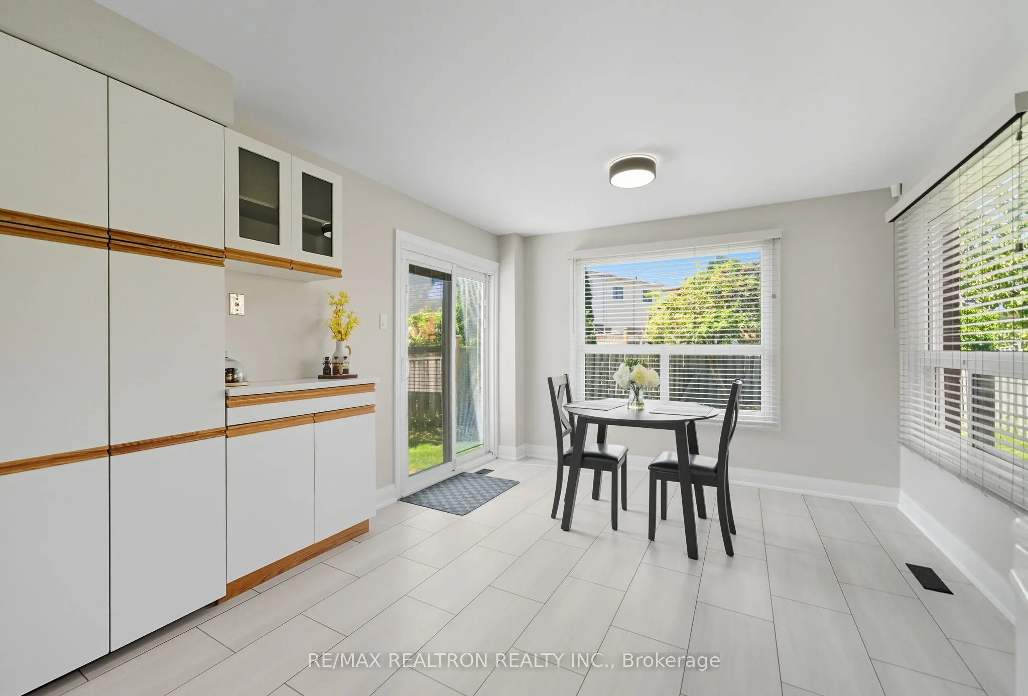 83 Fieldside Drive