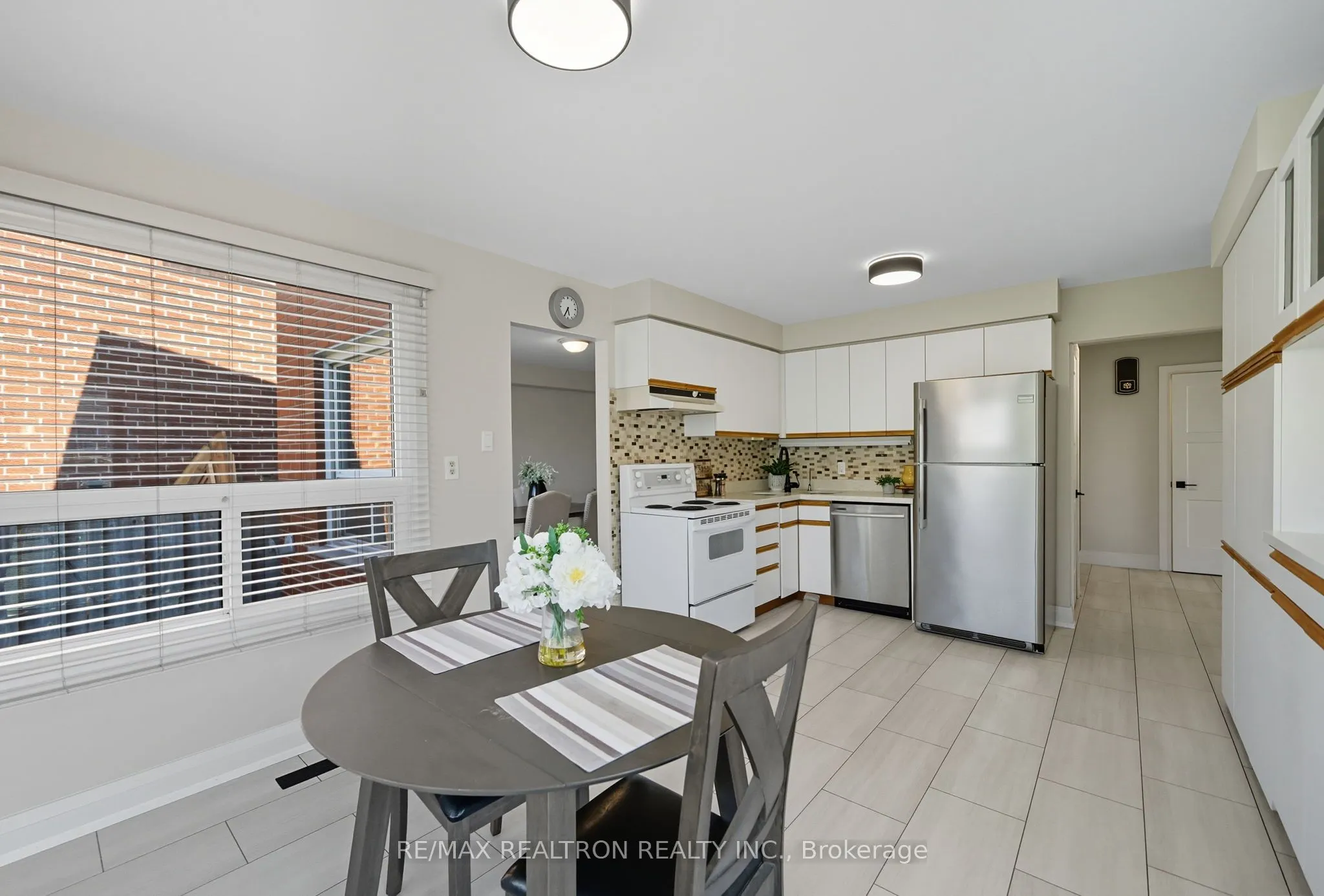 83 Fieldside Drive