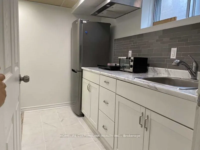 46 Stansbury Crescent, #Bsmt Bdrm 2