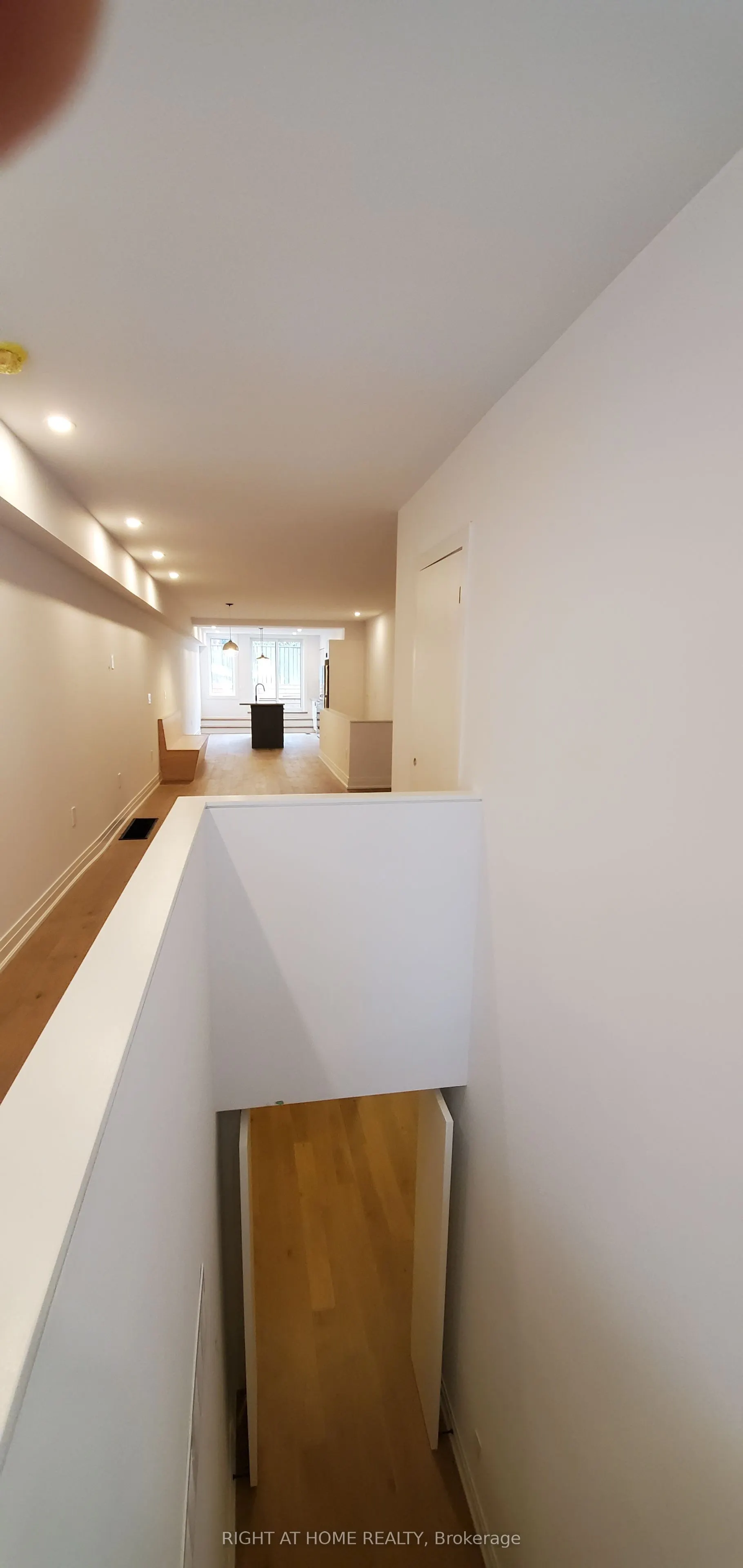 710 Gerrard Street E, #6