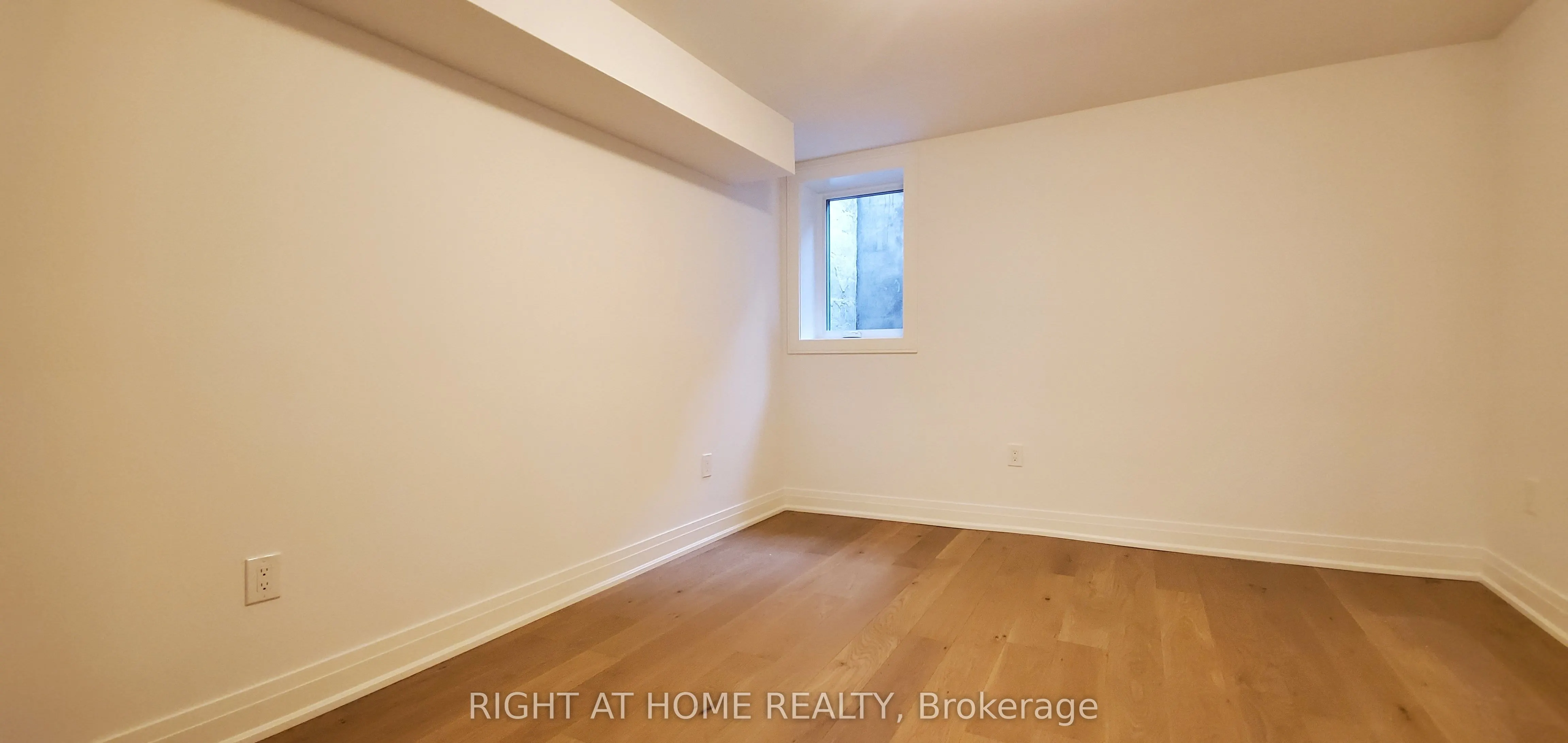 710 Gerrard Street E, #6