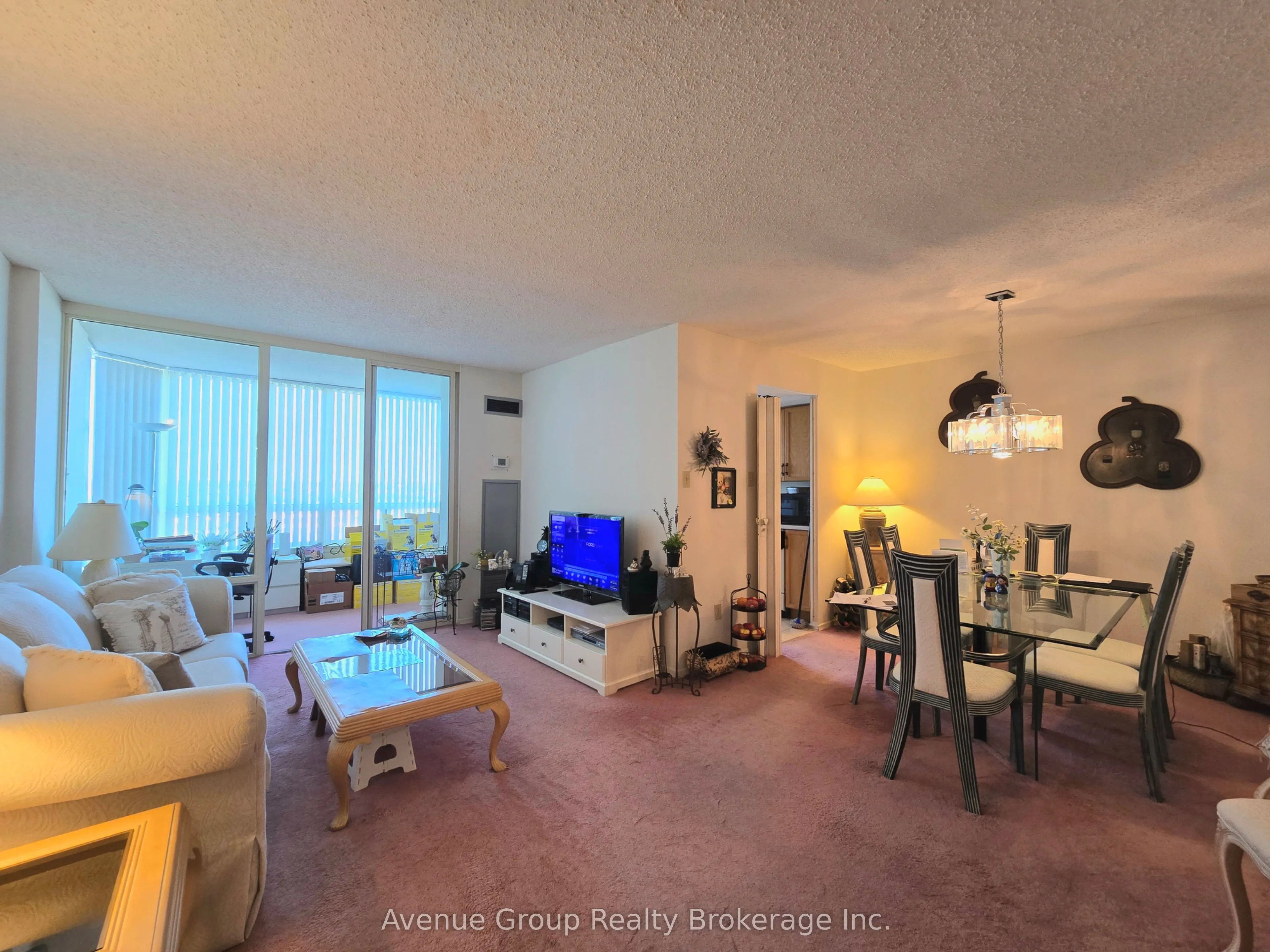300 Alton Towers Circle, #904