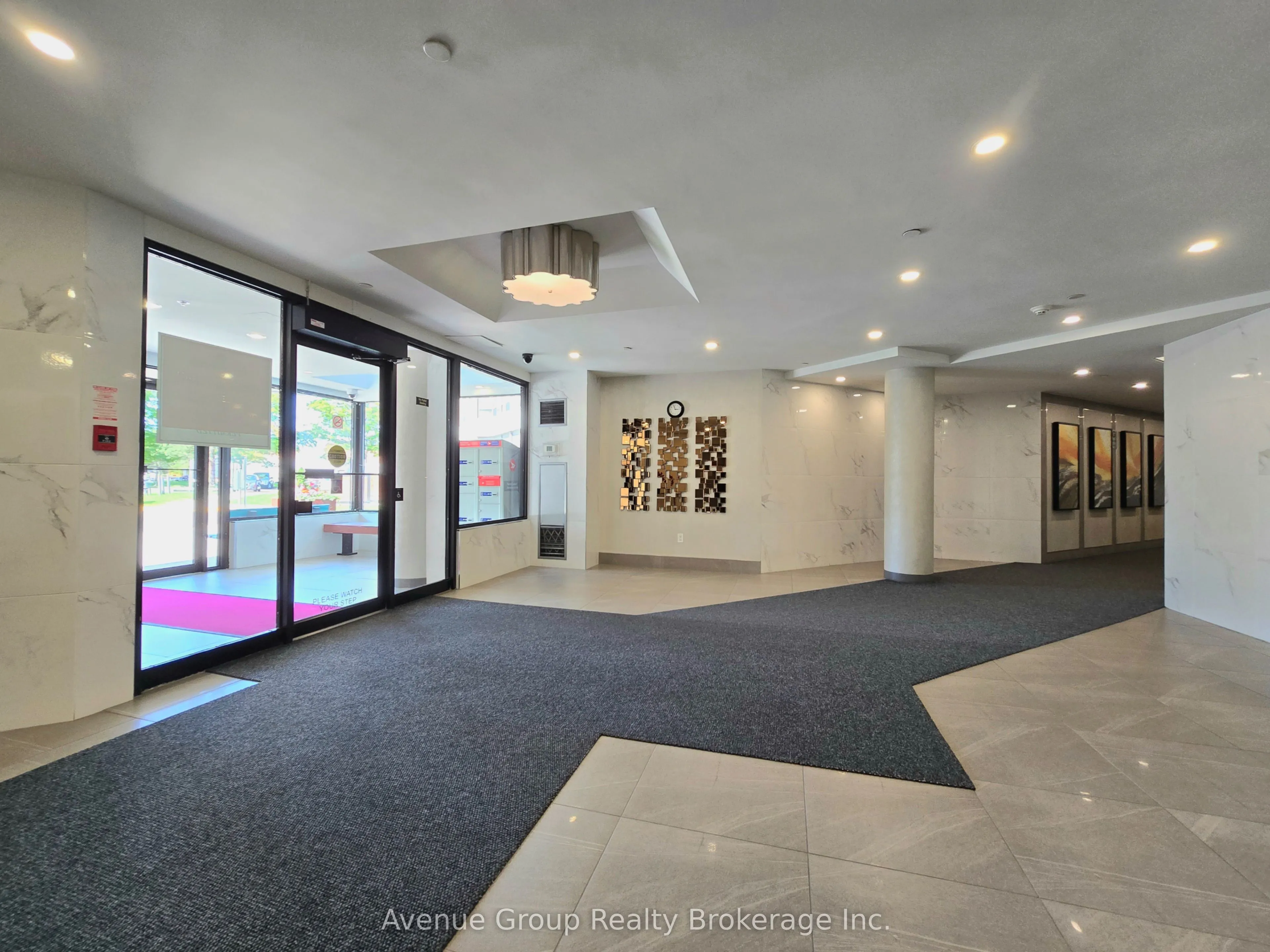 300 Alton Towers Circle, #904