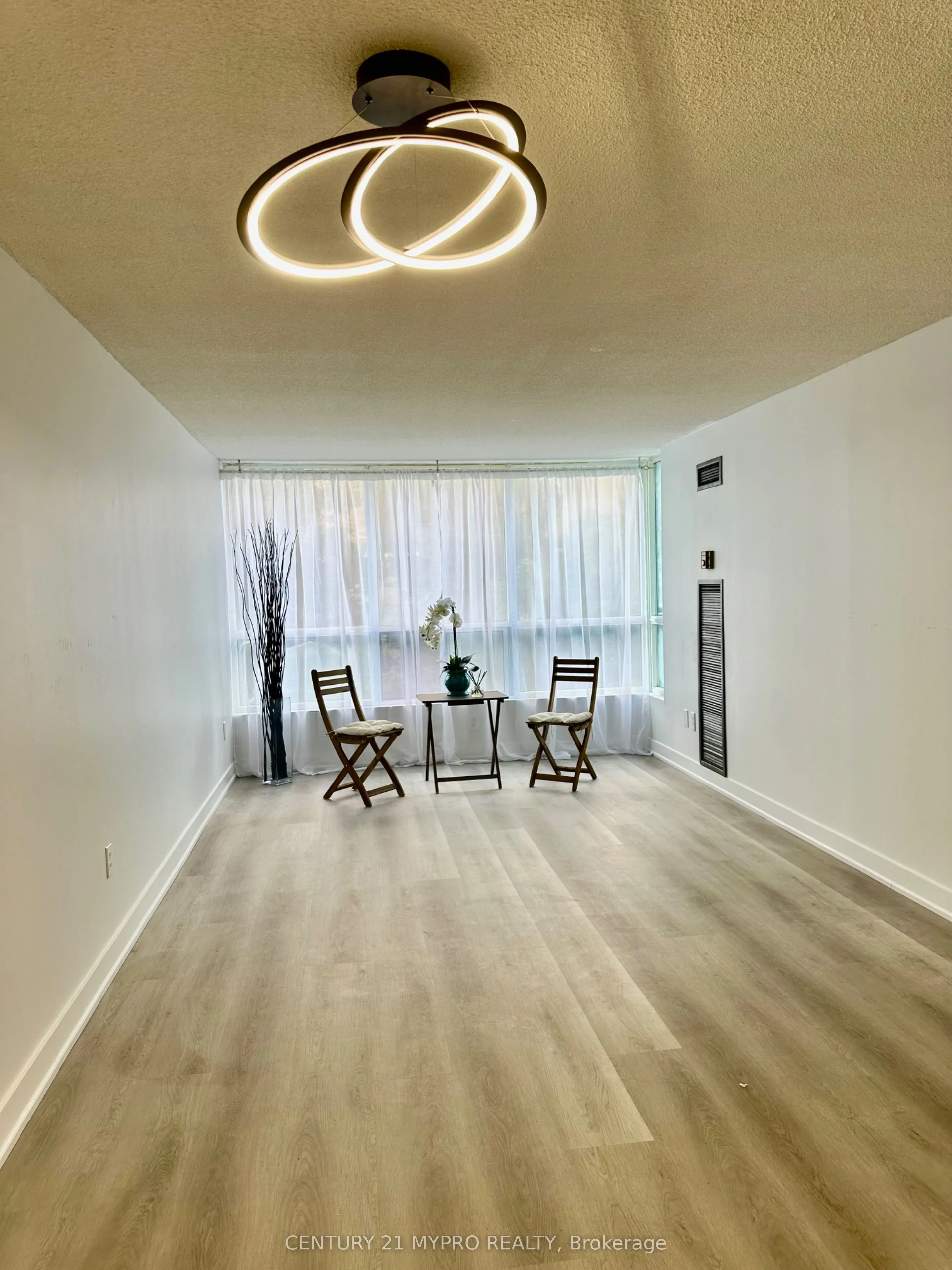 3050 Ellesmere Road, #517