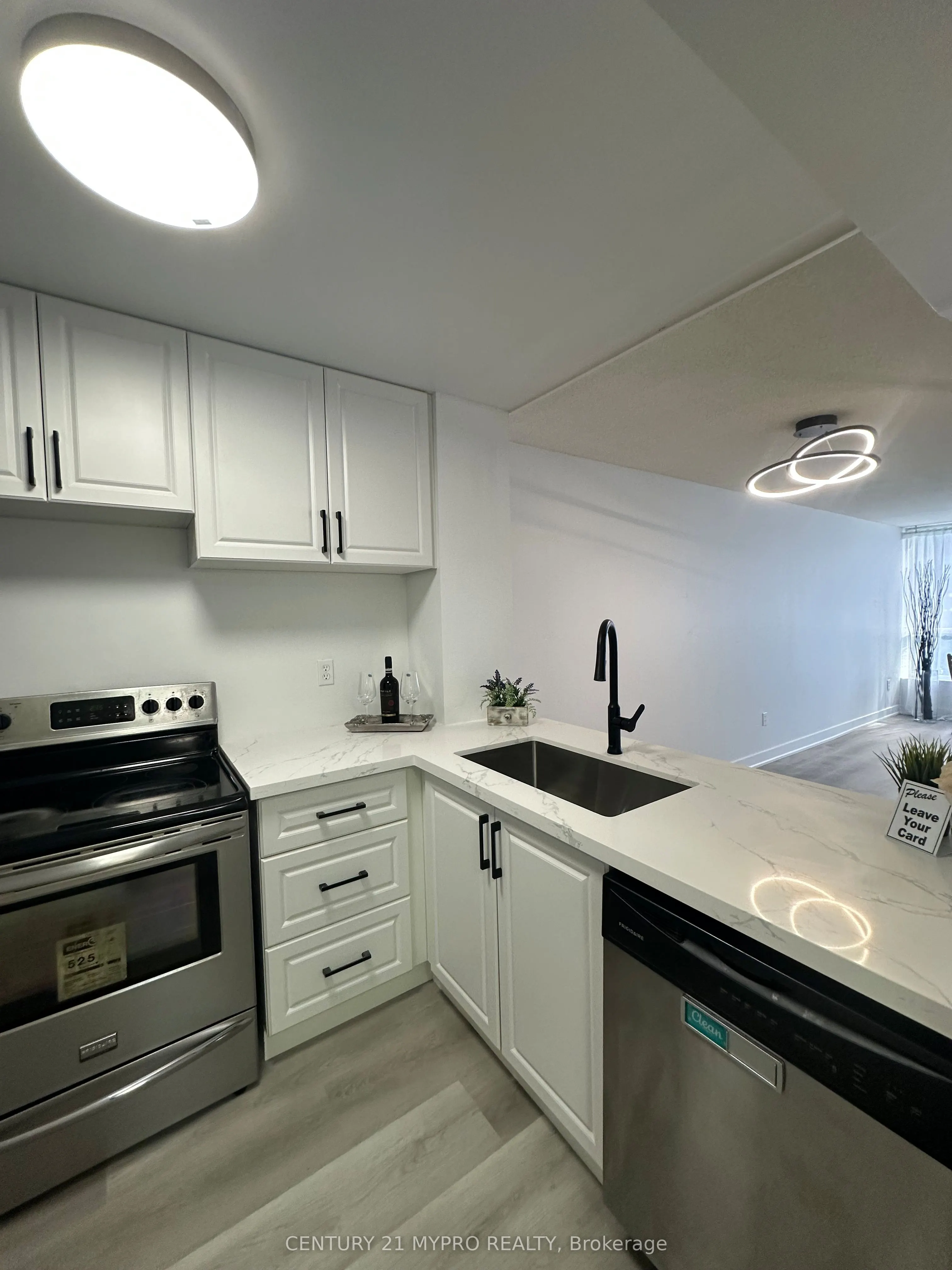 3050 Ellesmere Road, #517
