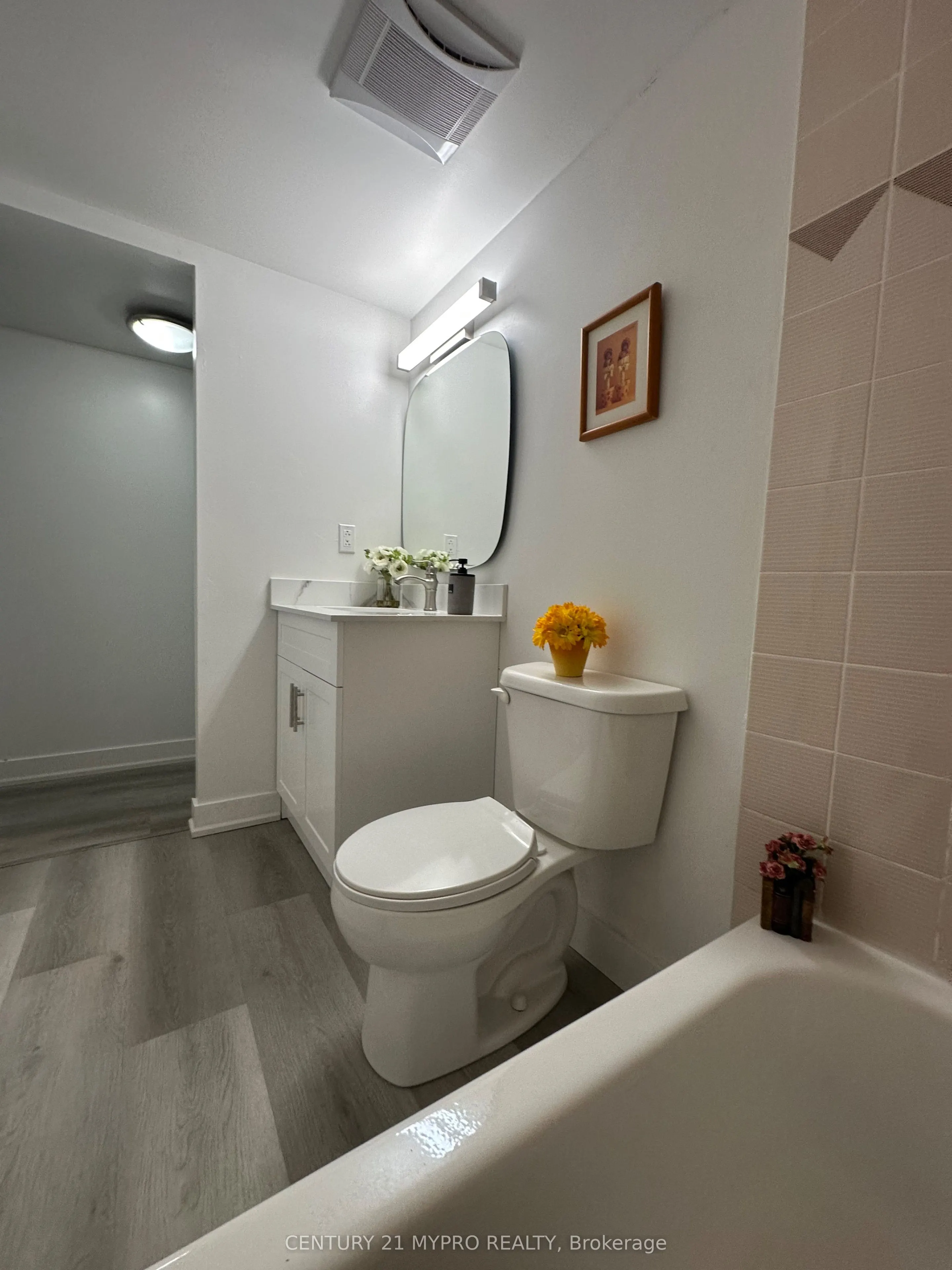 3050 Ellesmere Road, #517