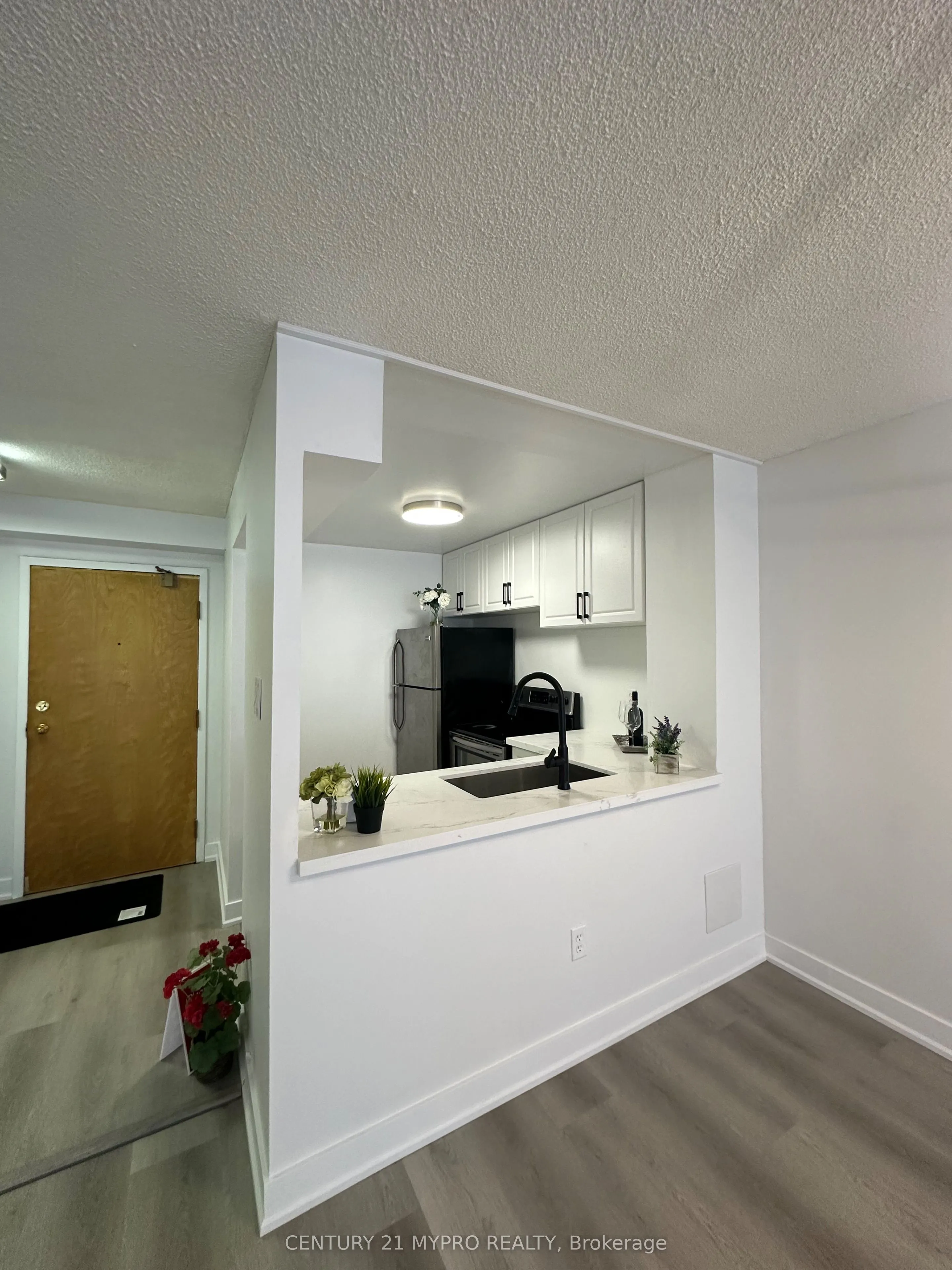3050 Ellesmere Road, #517