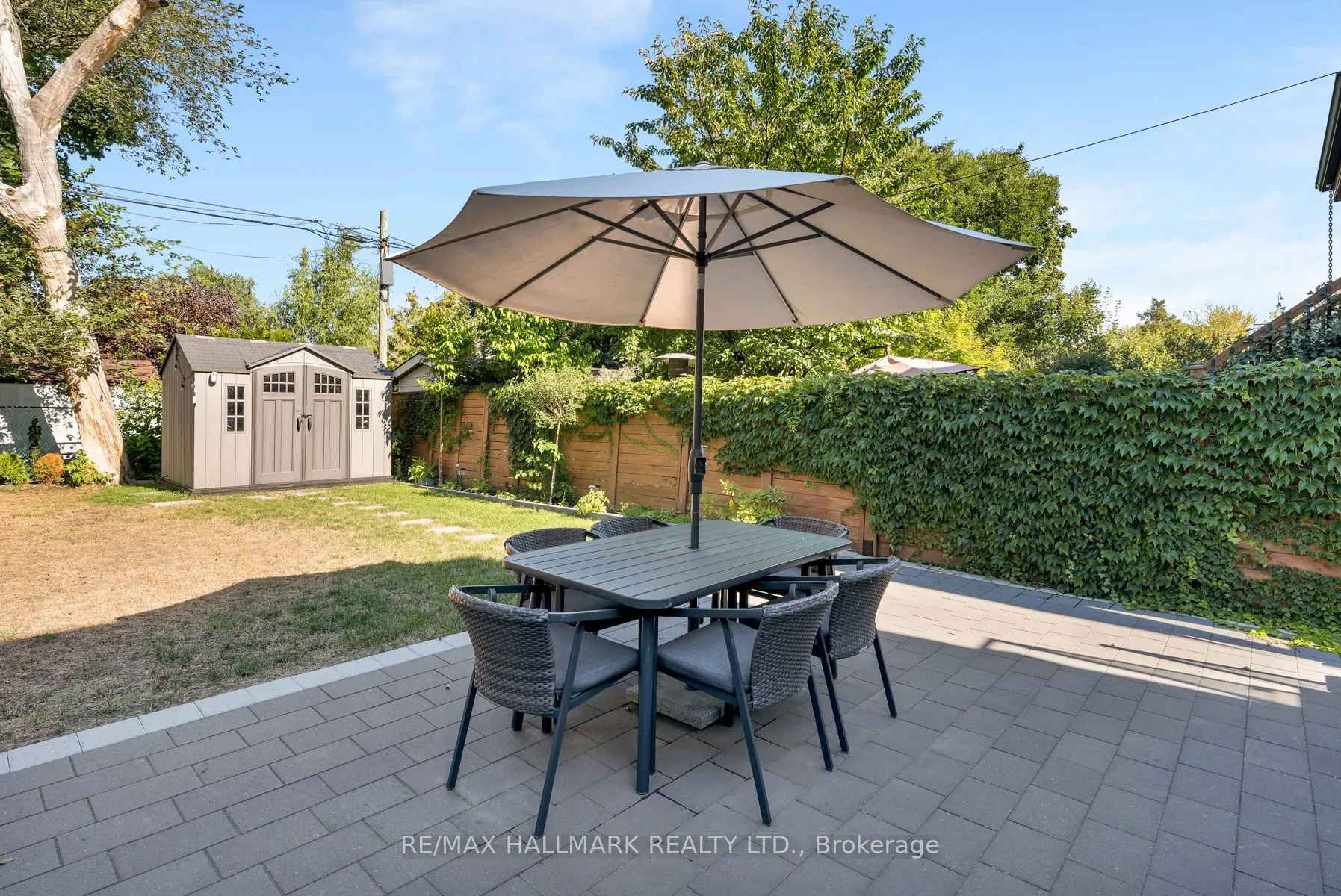 263 Linsmore Crescent