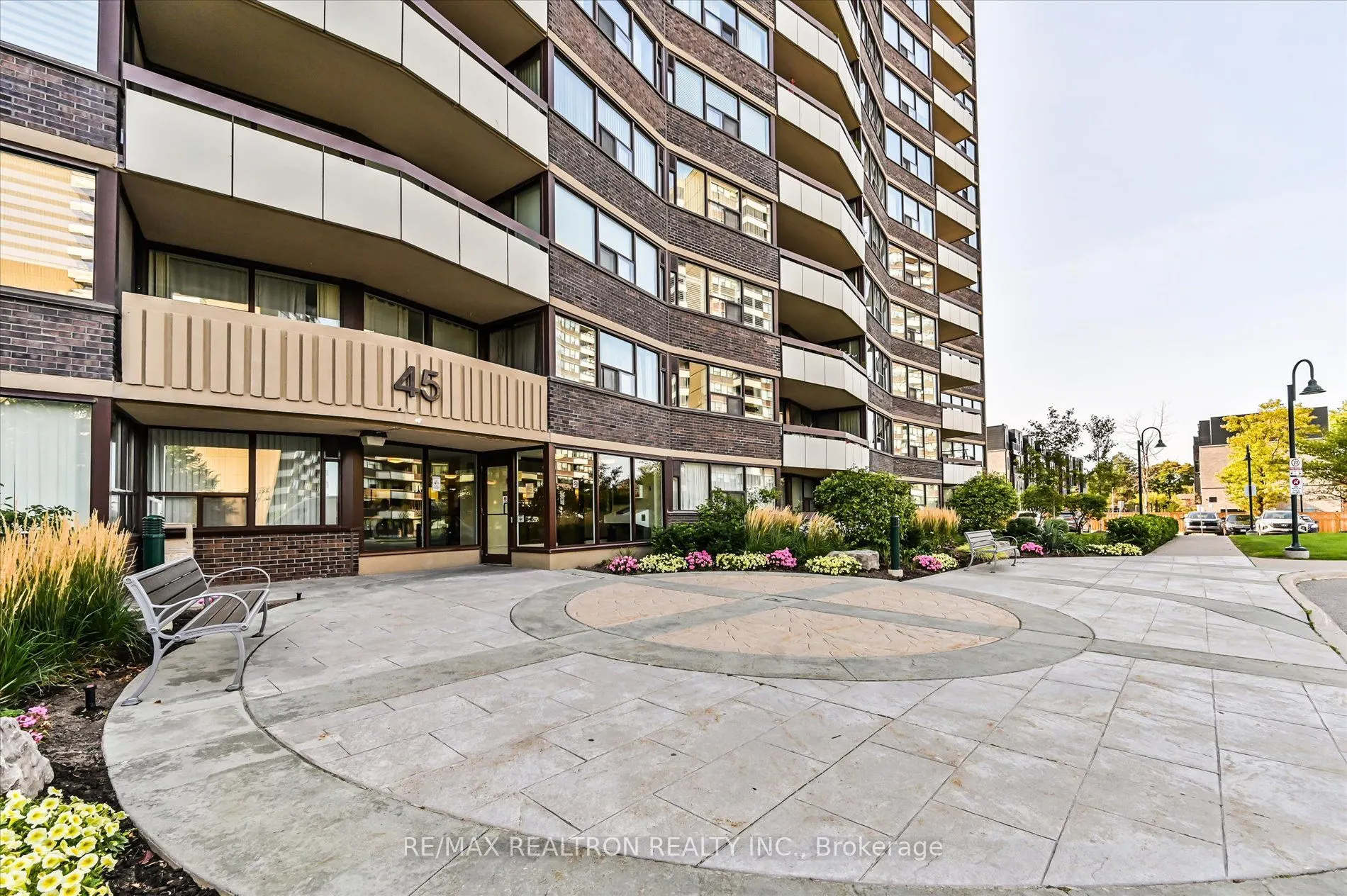 45 Huntingdale Boulevard, #2