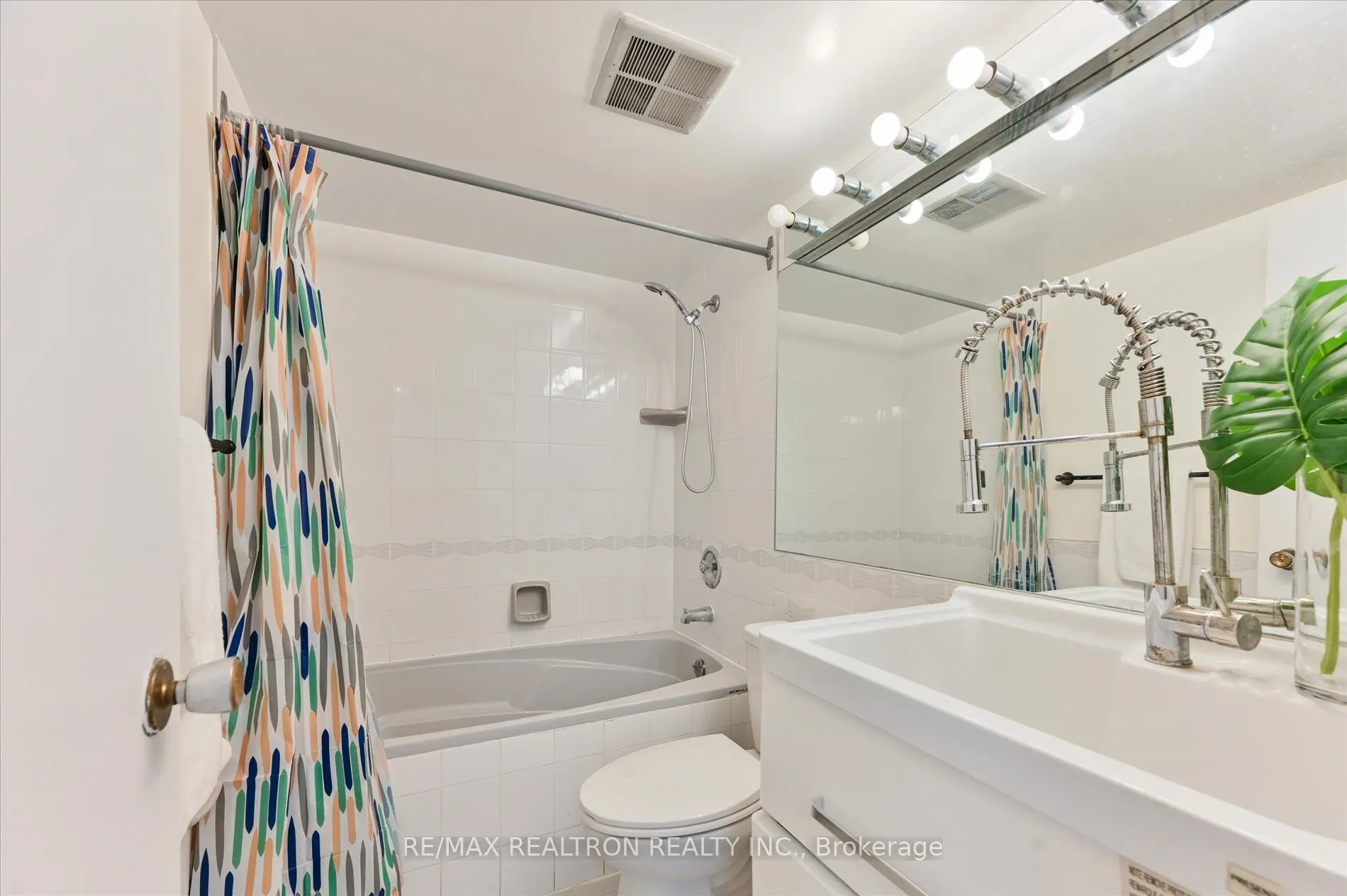 45 Huntingdale Boulevard, #2