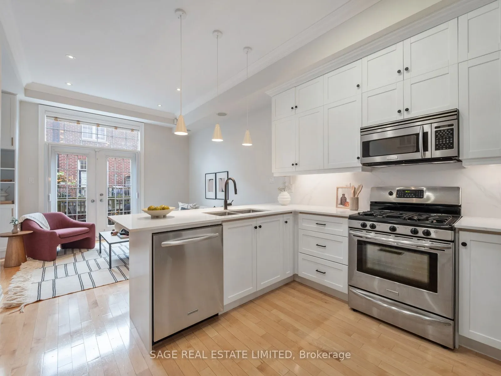 31 Tompkins Mews