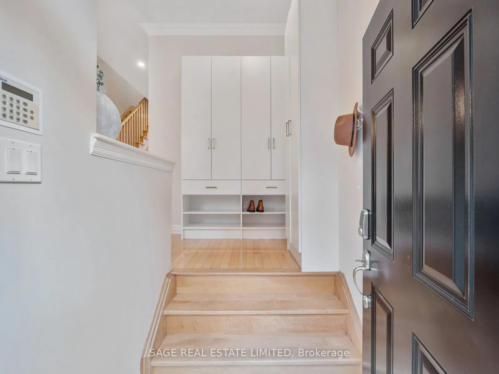 31 Tompkins Mews