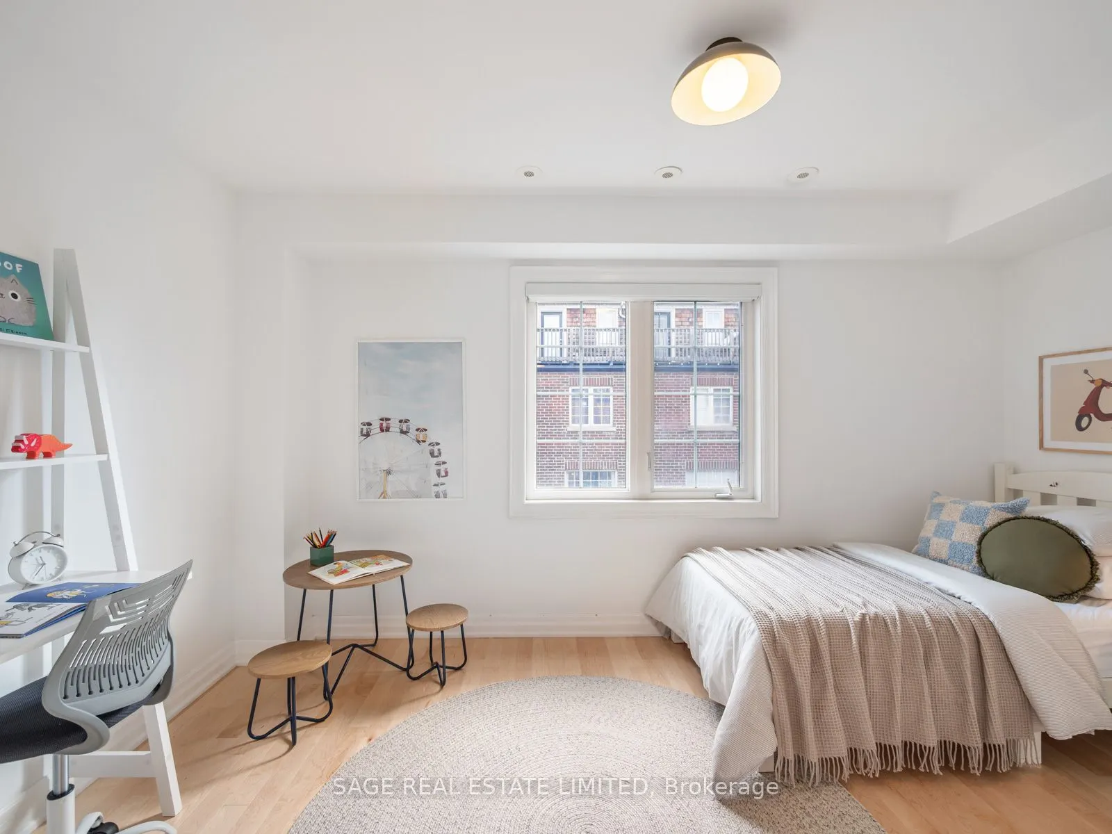 31 Tompkins Mews