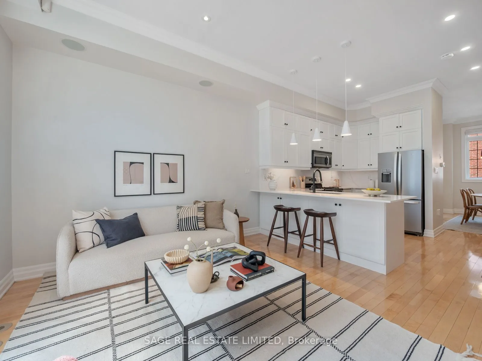 31 Tompkins Mews