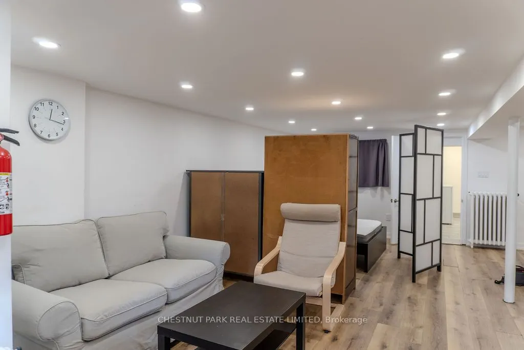 1065 Pape Avenue, #Lower