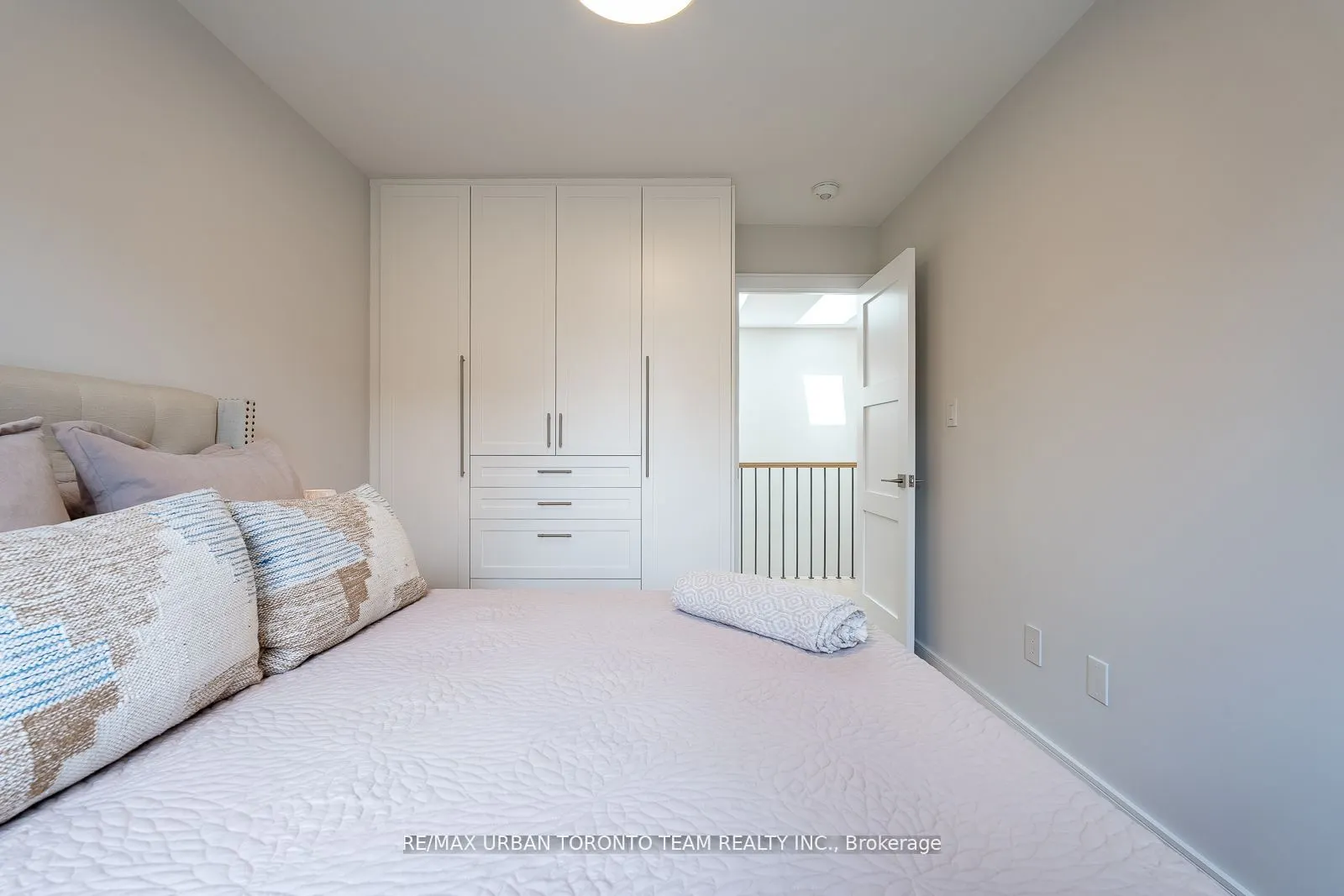 26 Kalmar Avenue