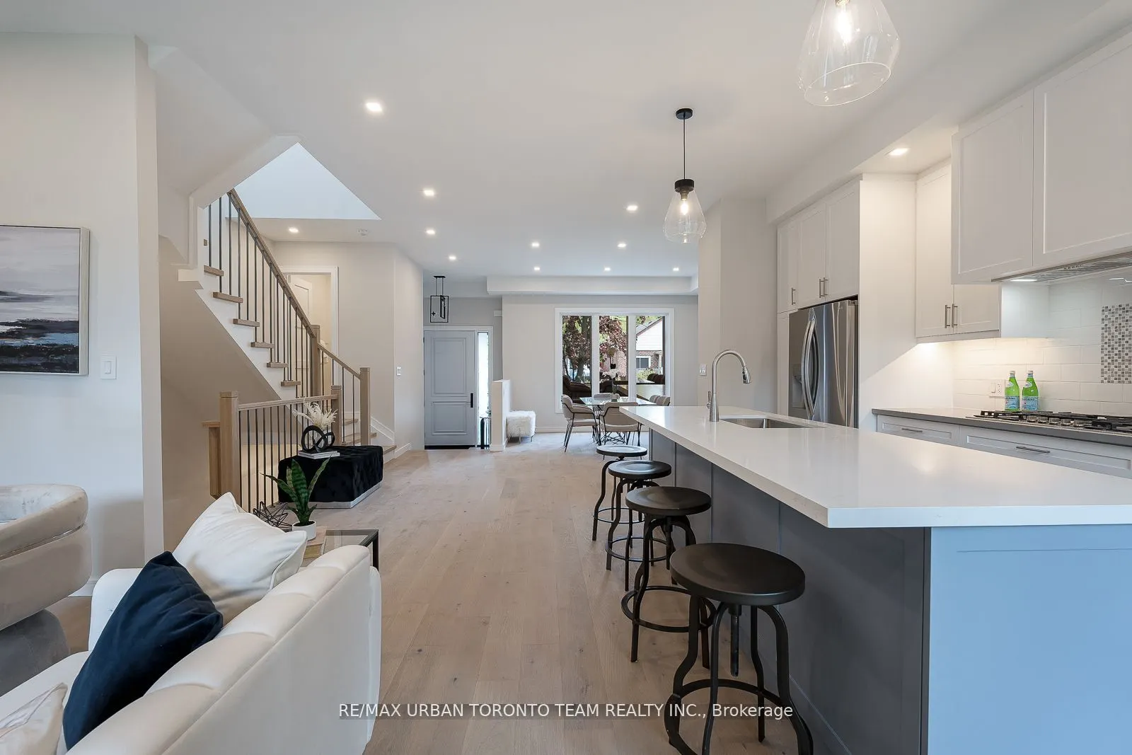 26 Kalmar Avenue