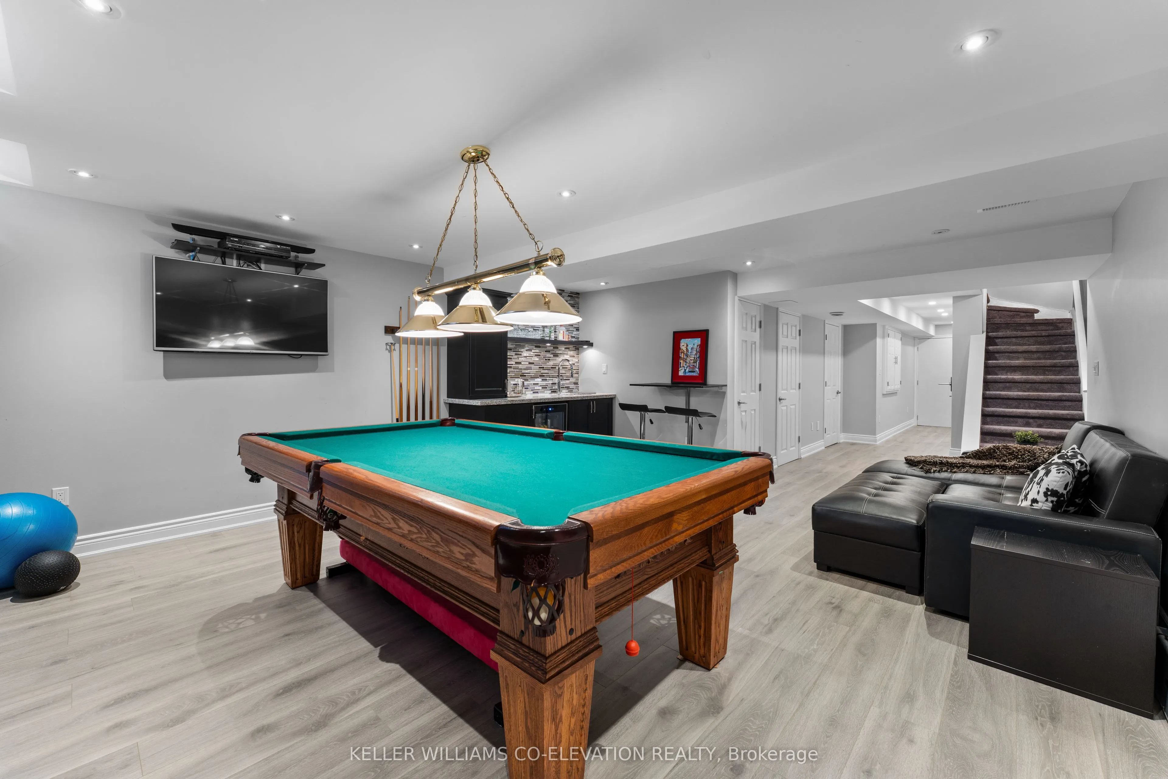 18 Atlantis Drive